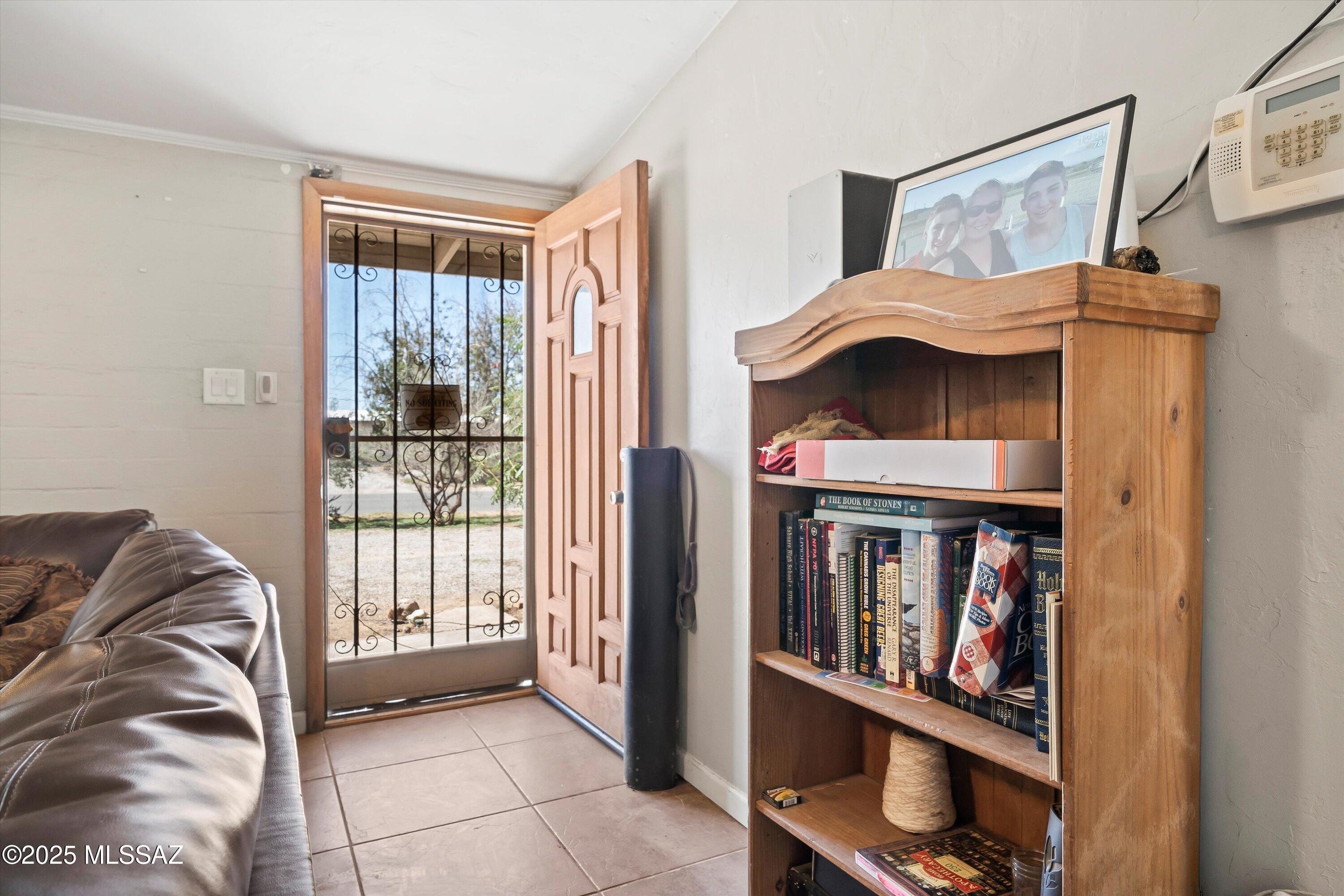 1717 S Avenida Regulo