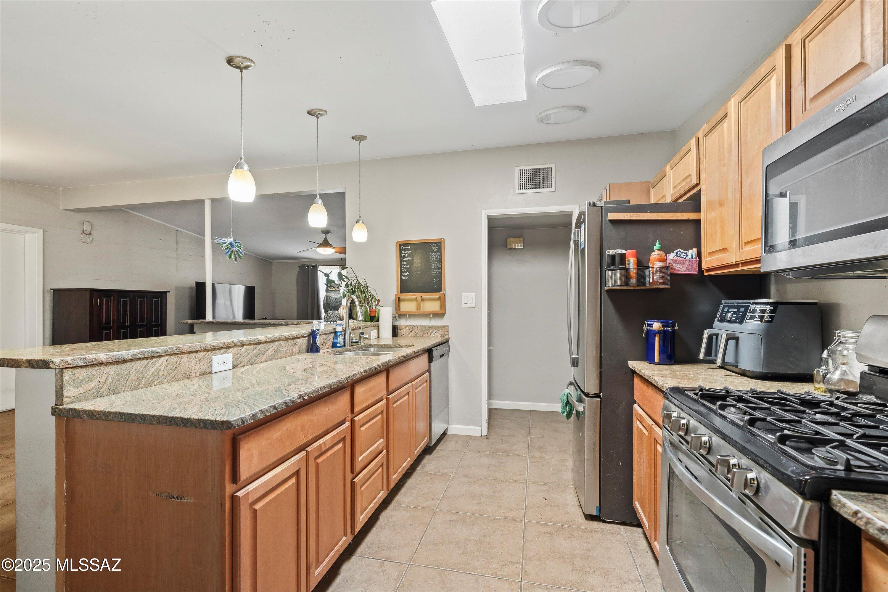 1717 S Avenida Regulo