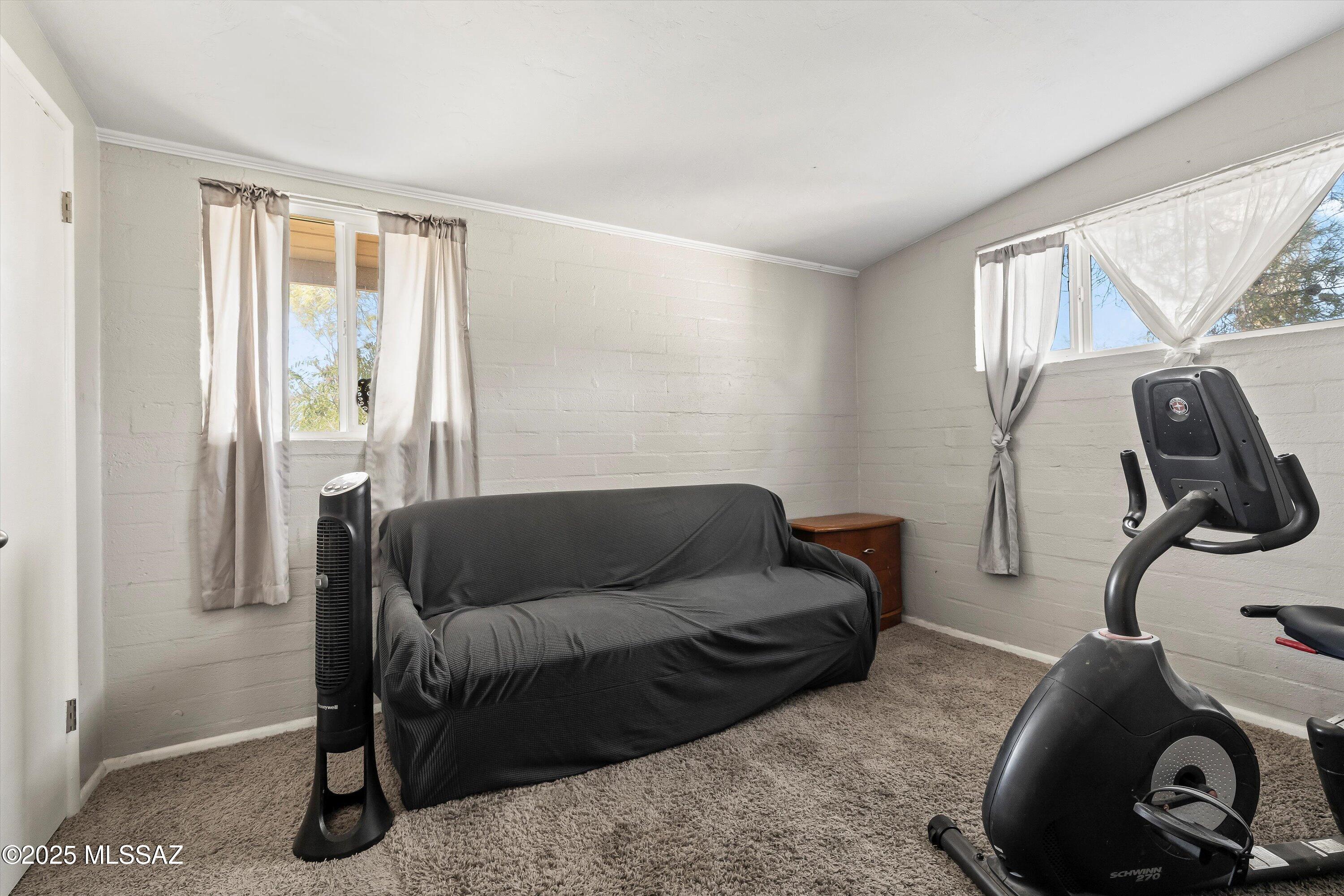 1717 S Avenida Regulo