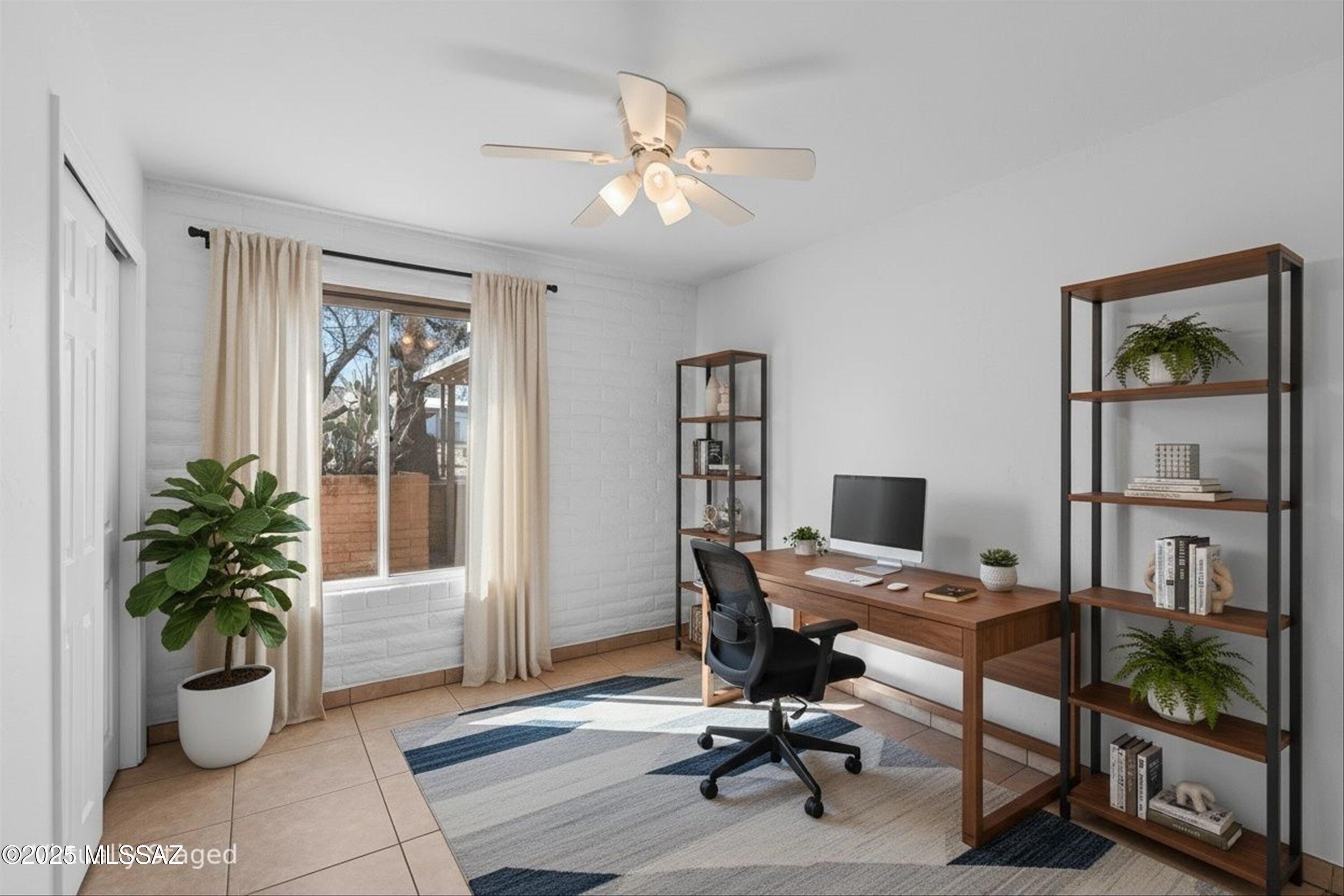 10501 E Calle Del Este