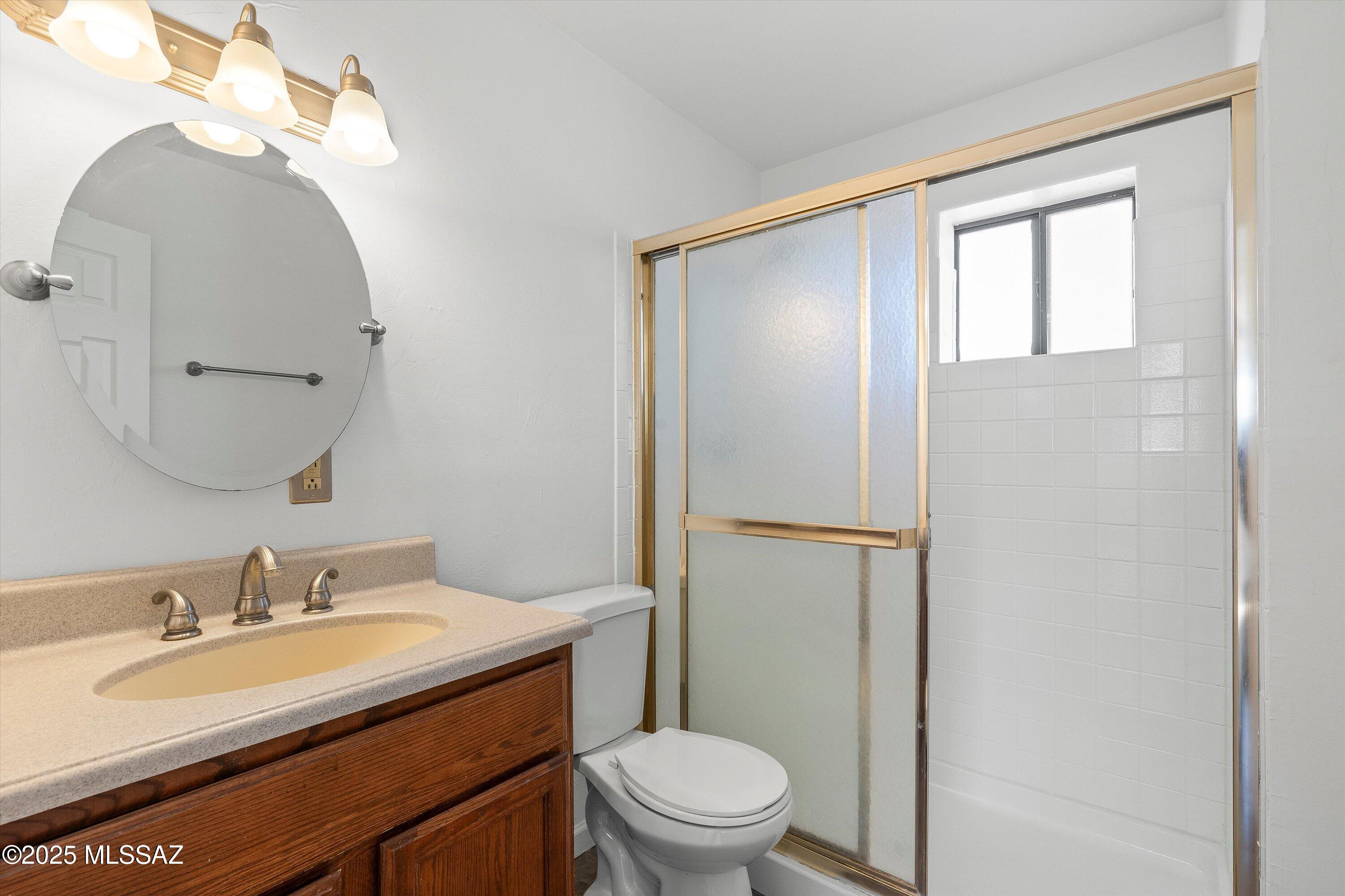 10501 E Calle Del Este