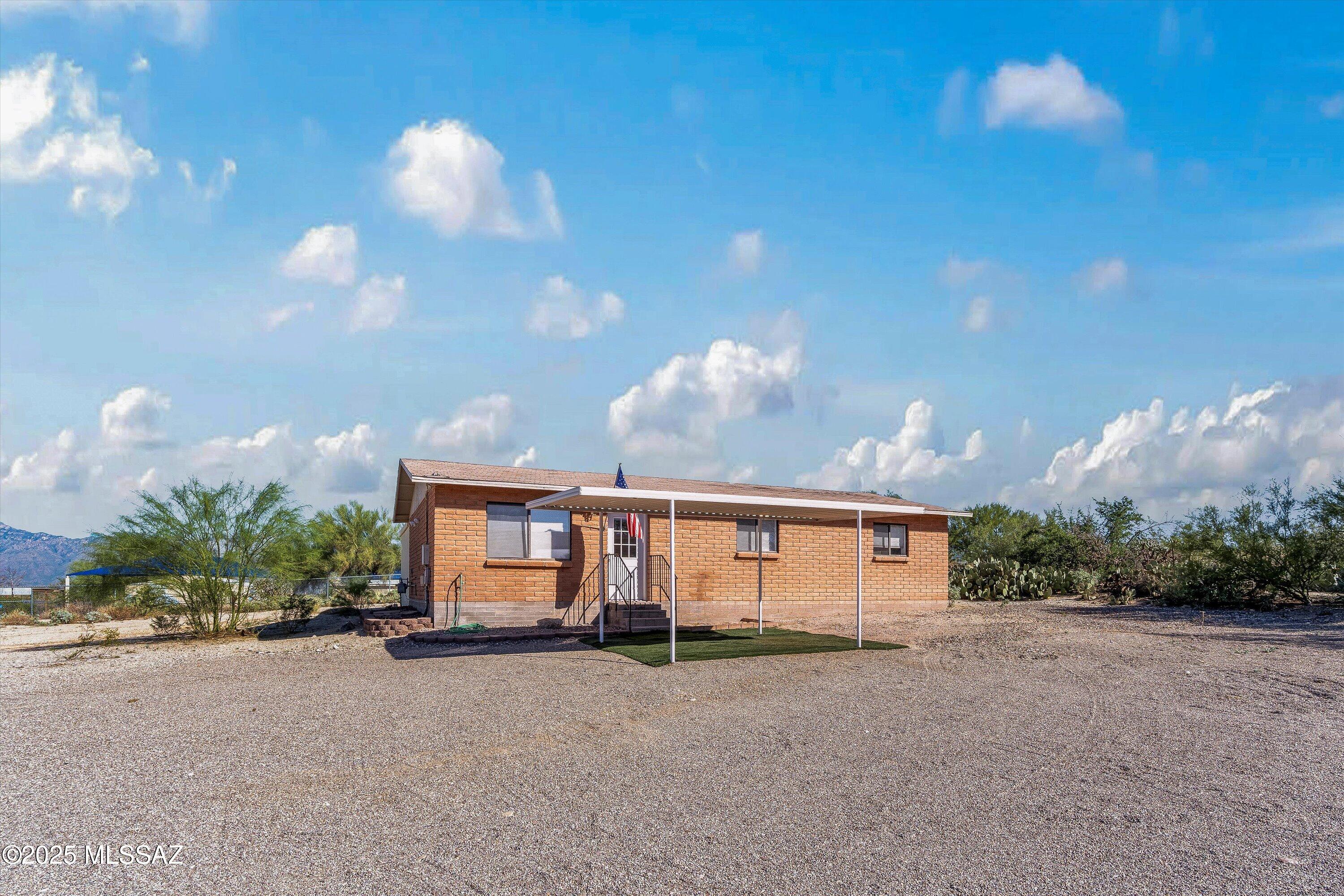 10501 E Calle Del Este