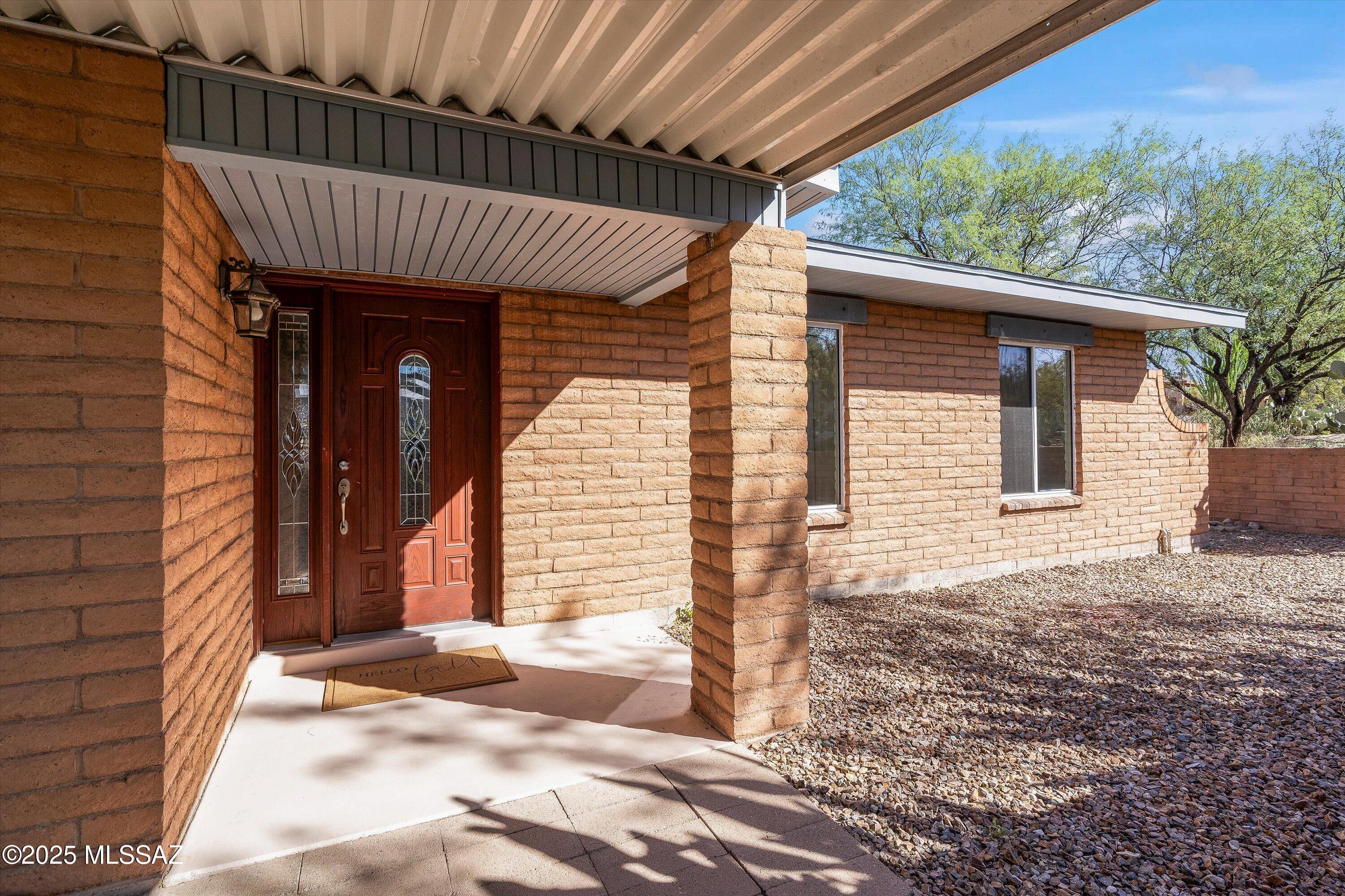 10501 E Calle Del Este