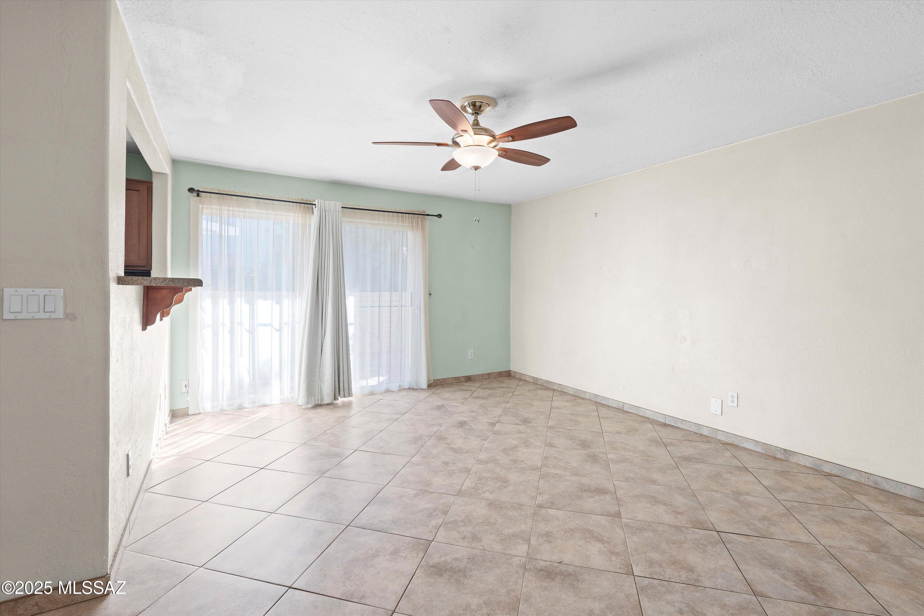 808 S Langley Avenue Unit: 105