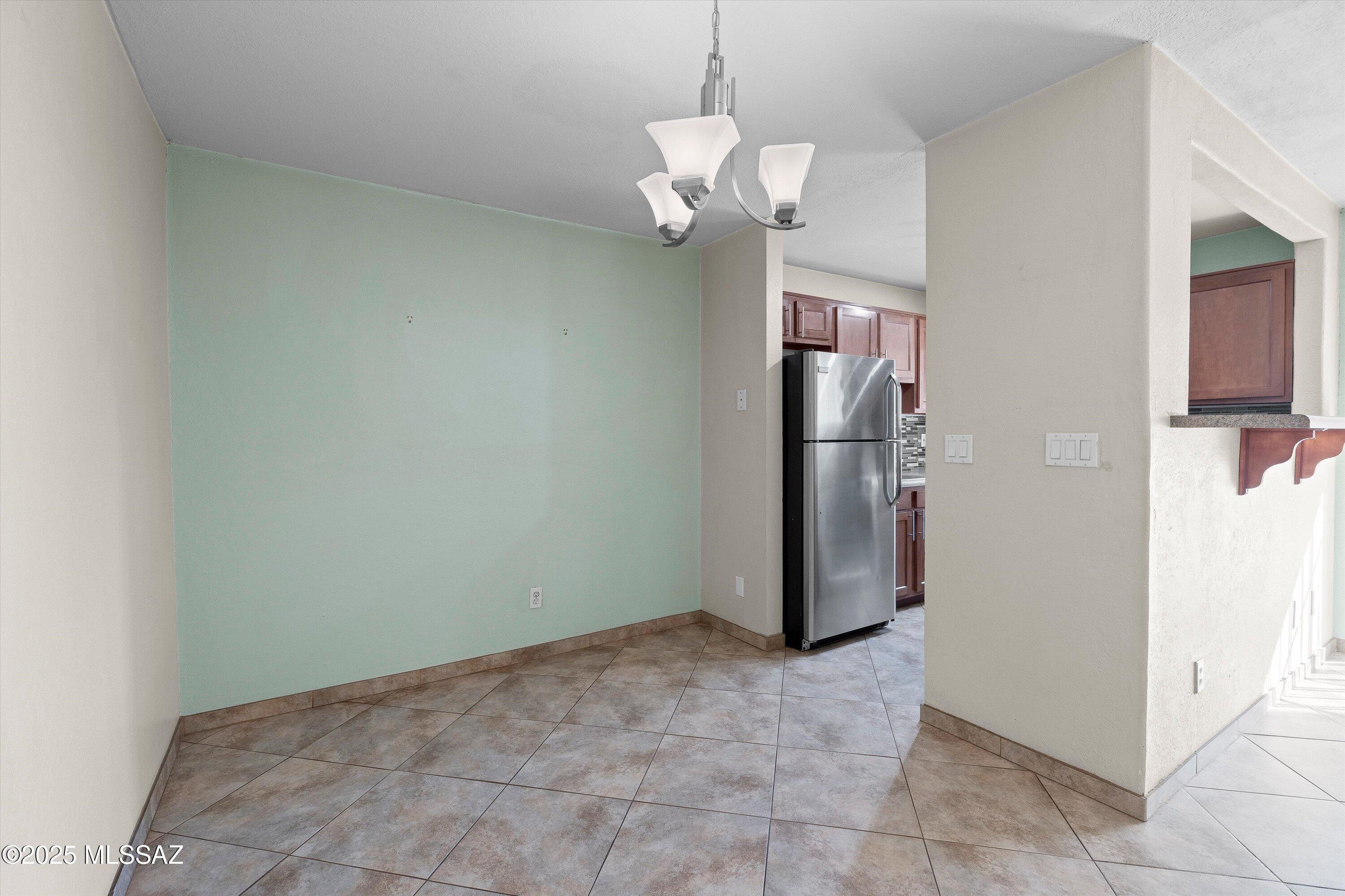 808 S Langley Avenue Unit: 105