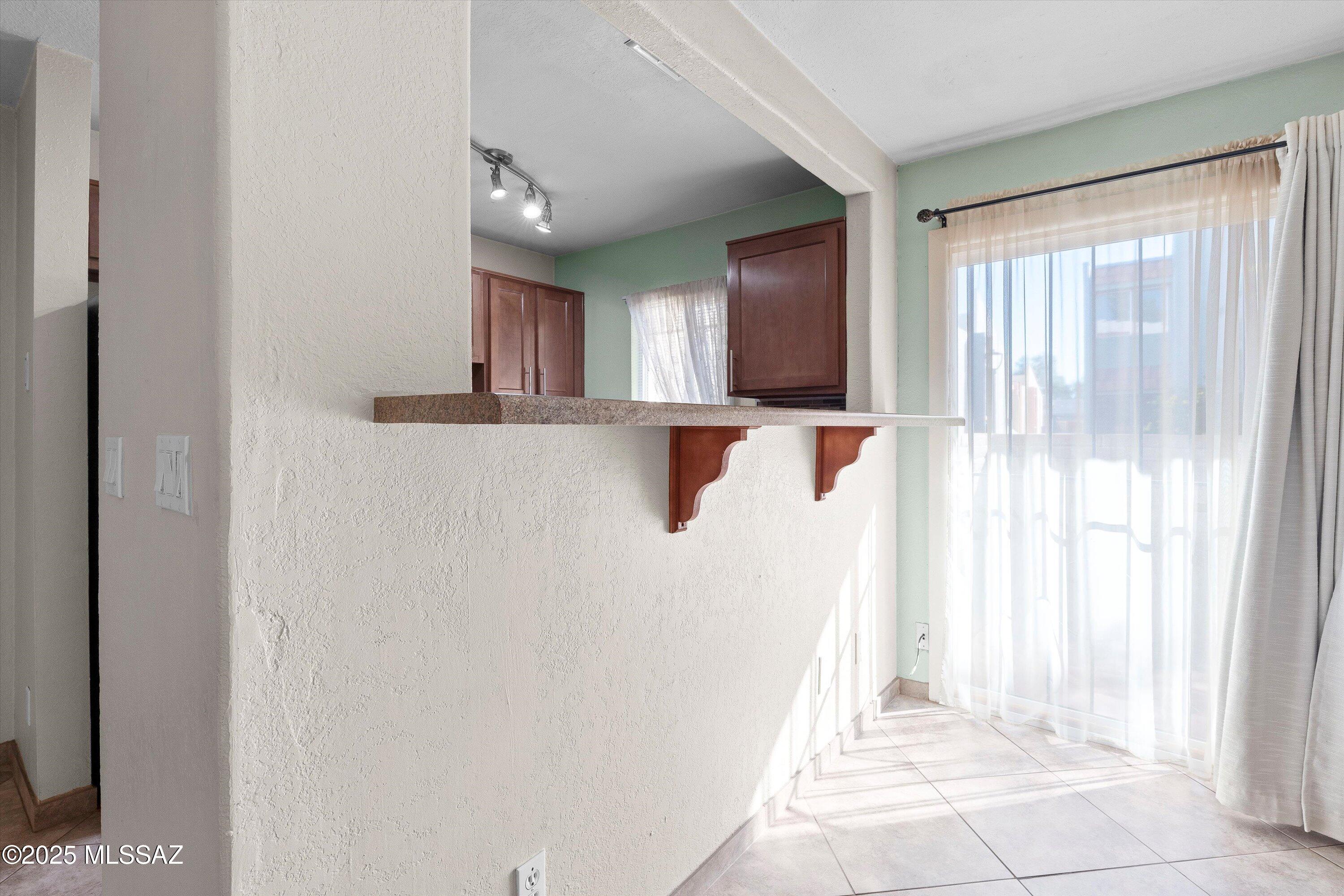 808 S Langley Avenue Unit: 105