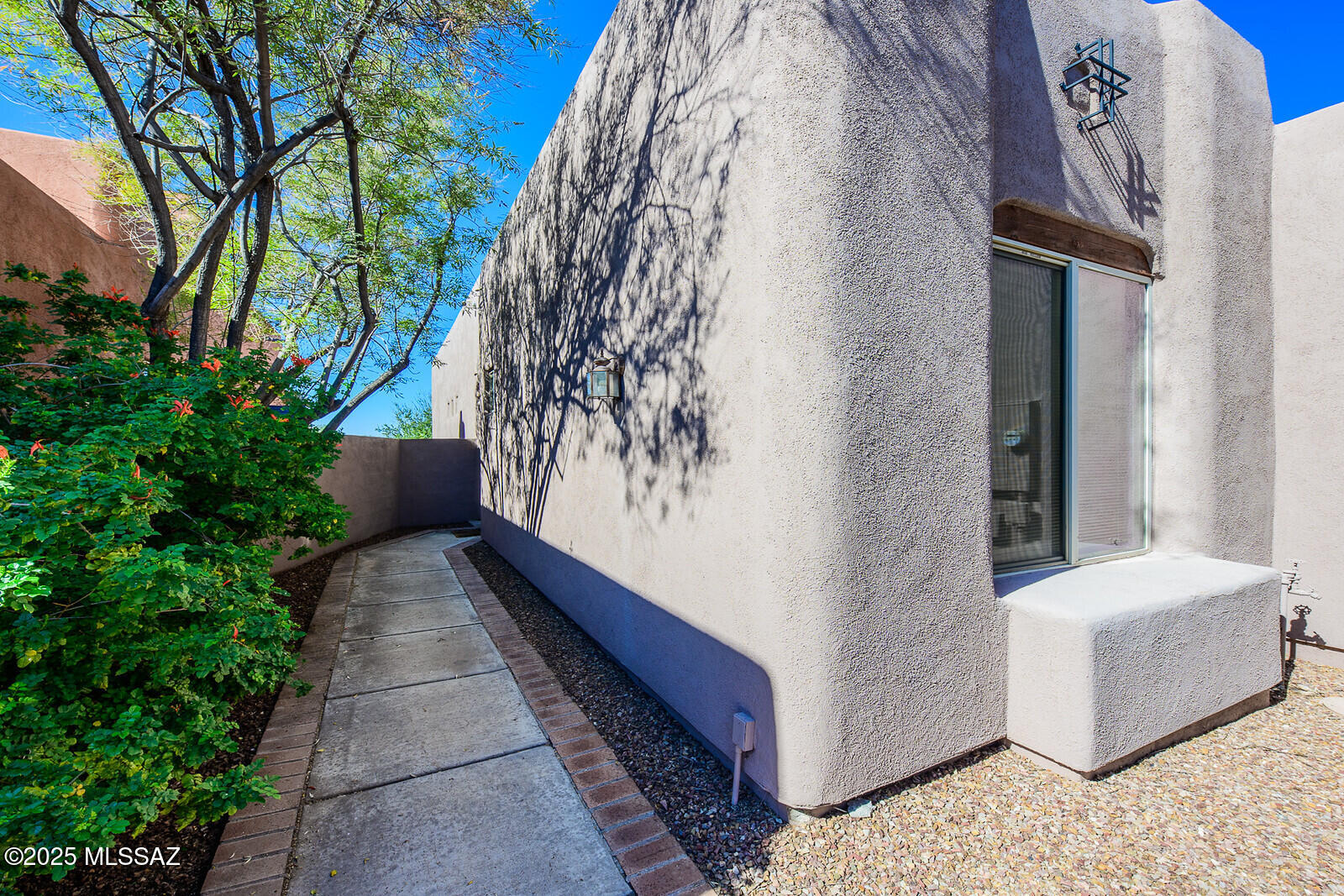 483 N Brook Park Drive