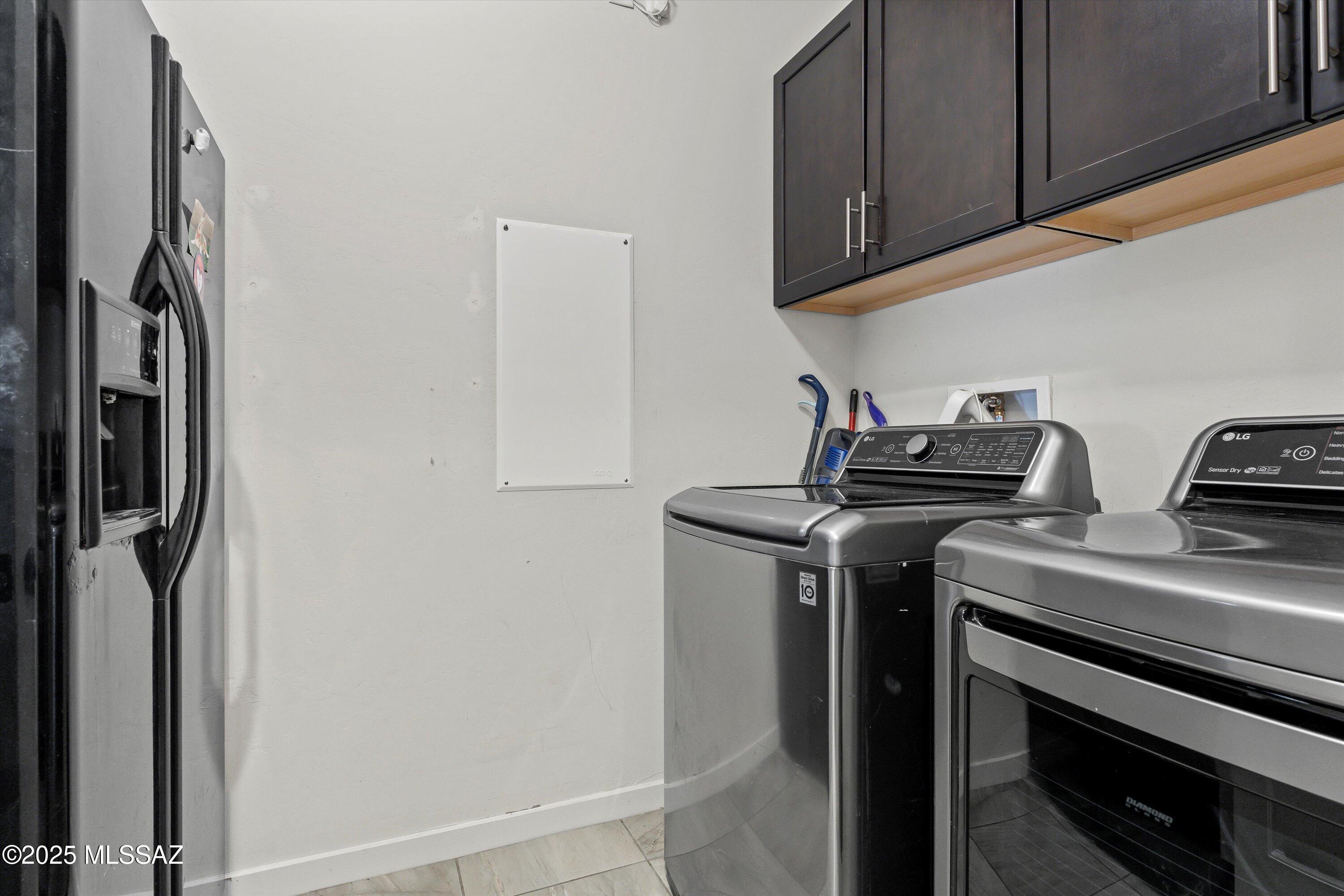 5846 S Clonmellon Avenue