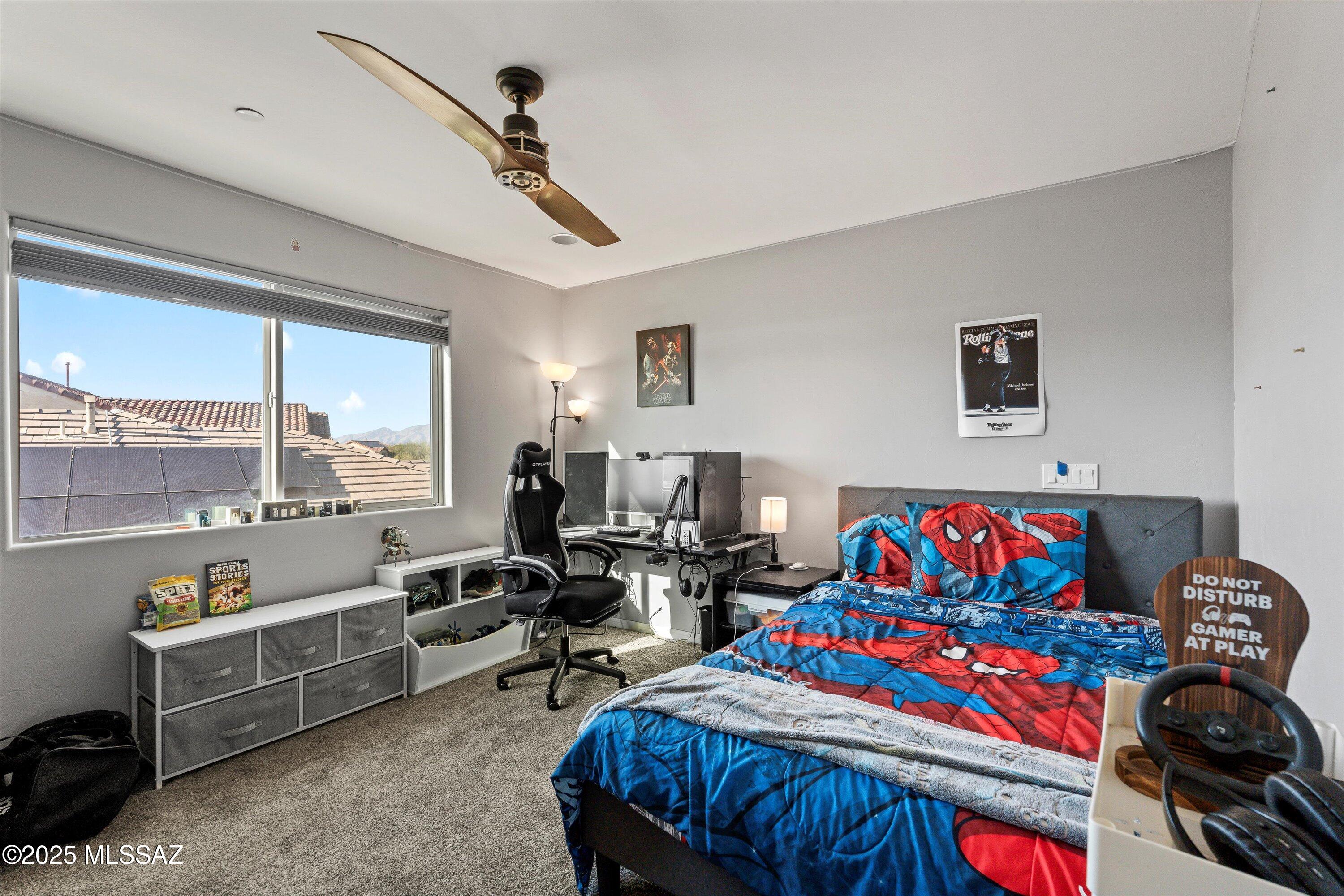 5846 S Clonmellon Avenue