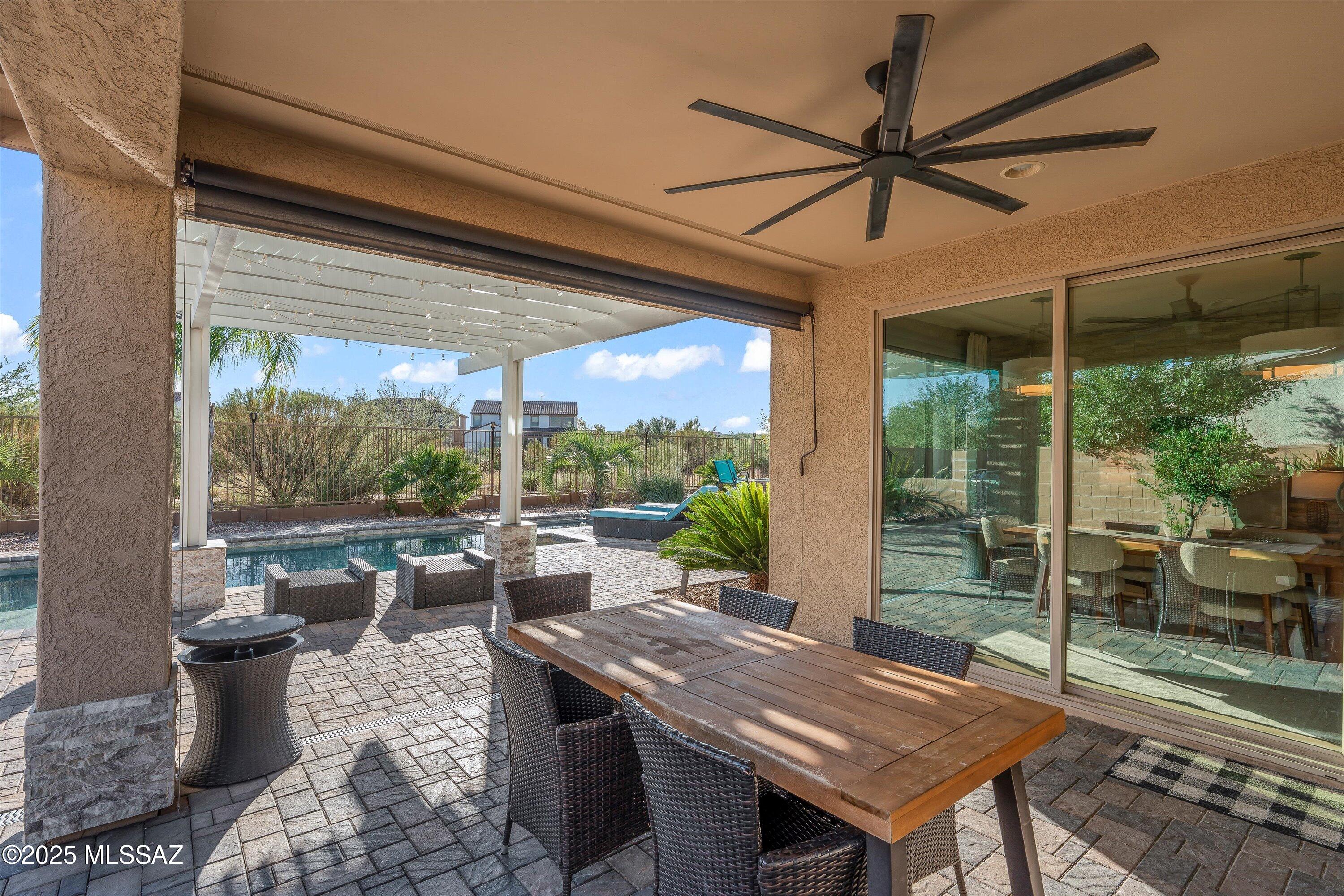 5846 S Clonmellon Avenue