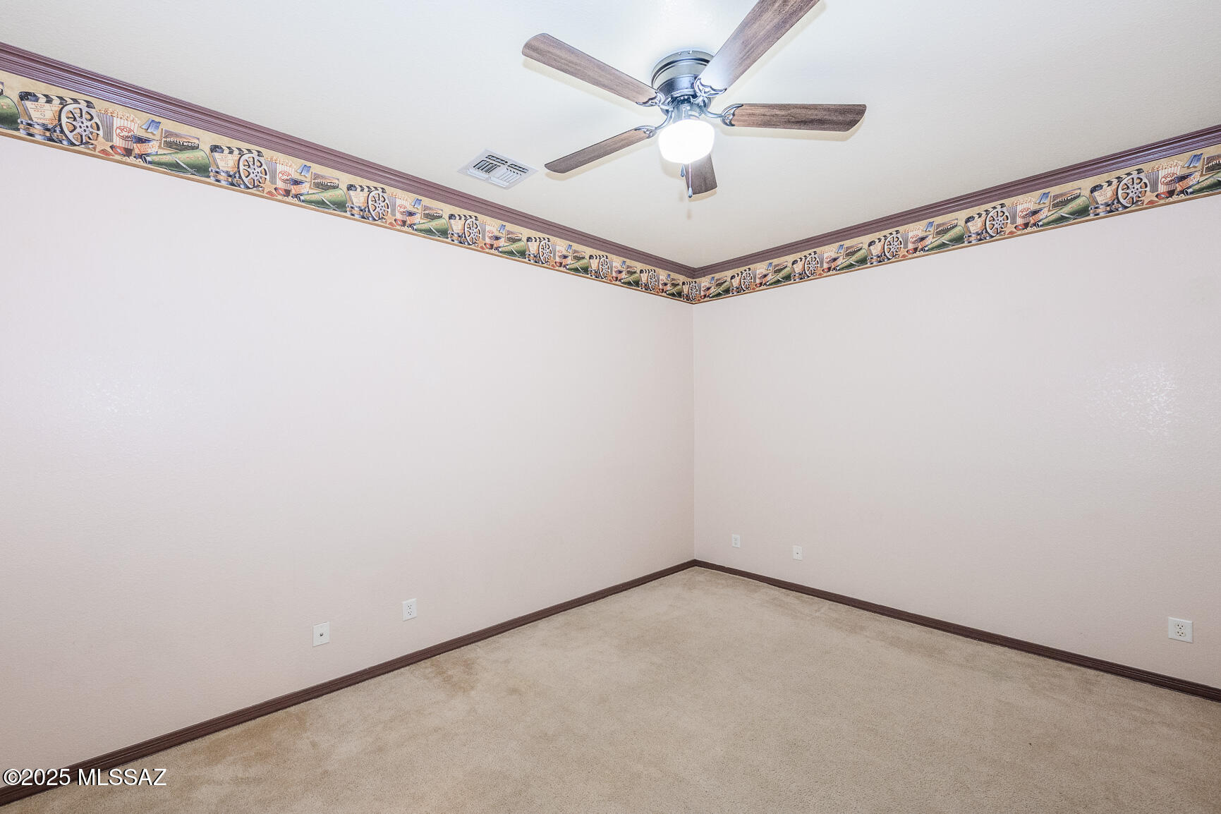 70 E Camino Tierra Montana