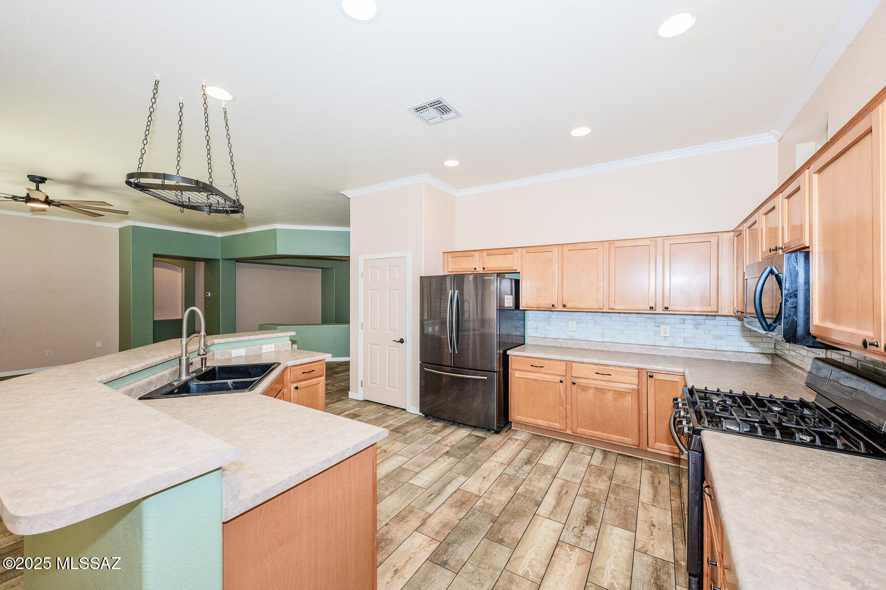 70 E Camino Tierra Montana