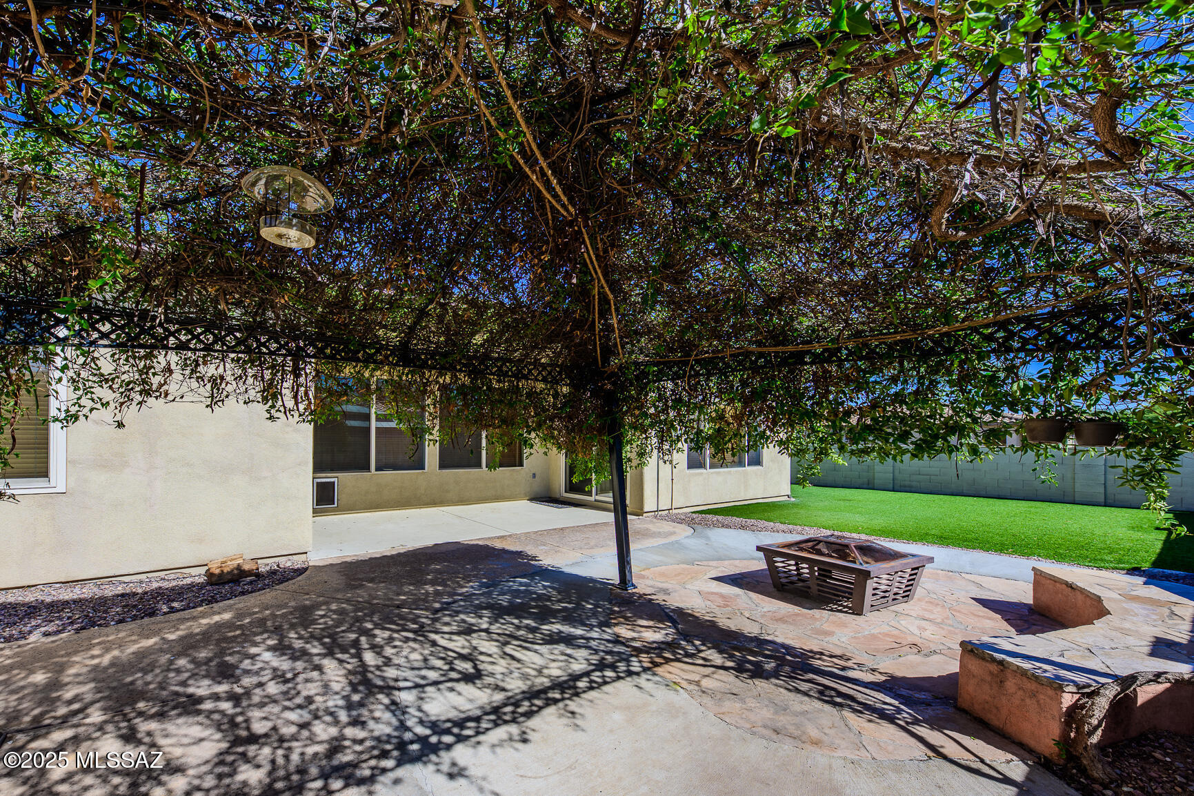 70 E Camino Tierra Montana