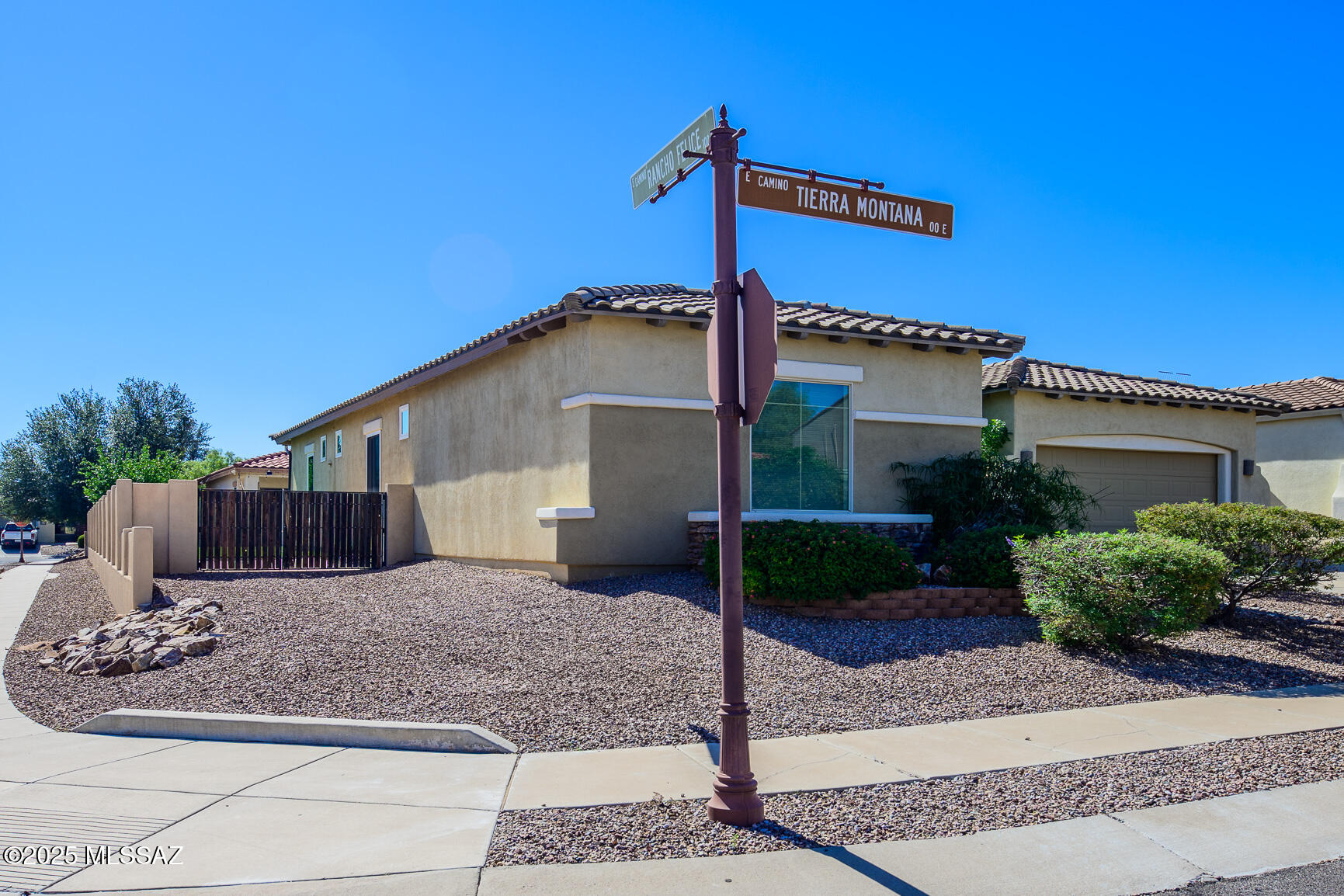 70 E Camino Tierra Montana