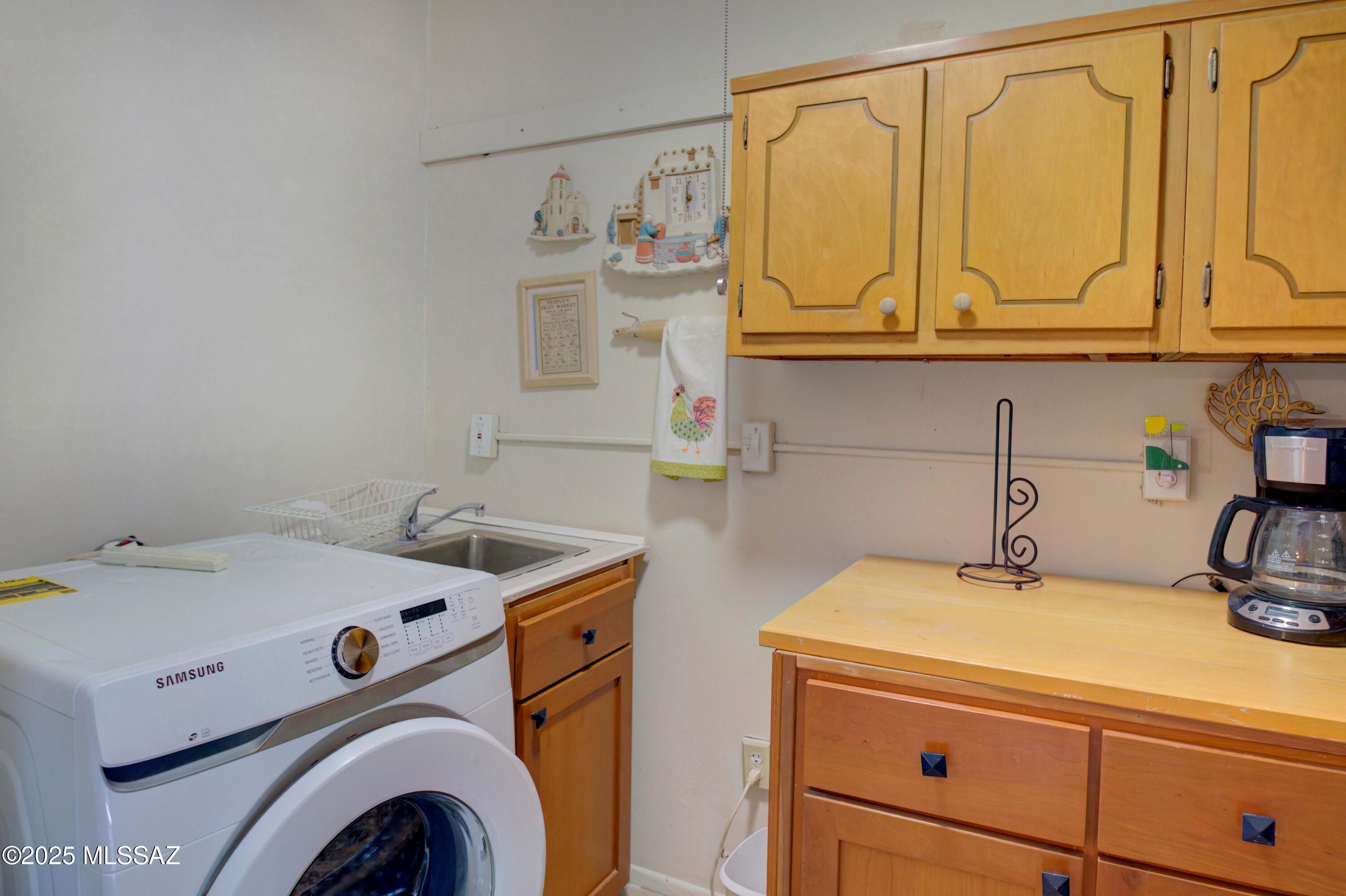 2219 S Pebble Beach Avenue