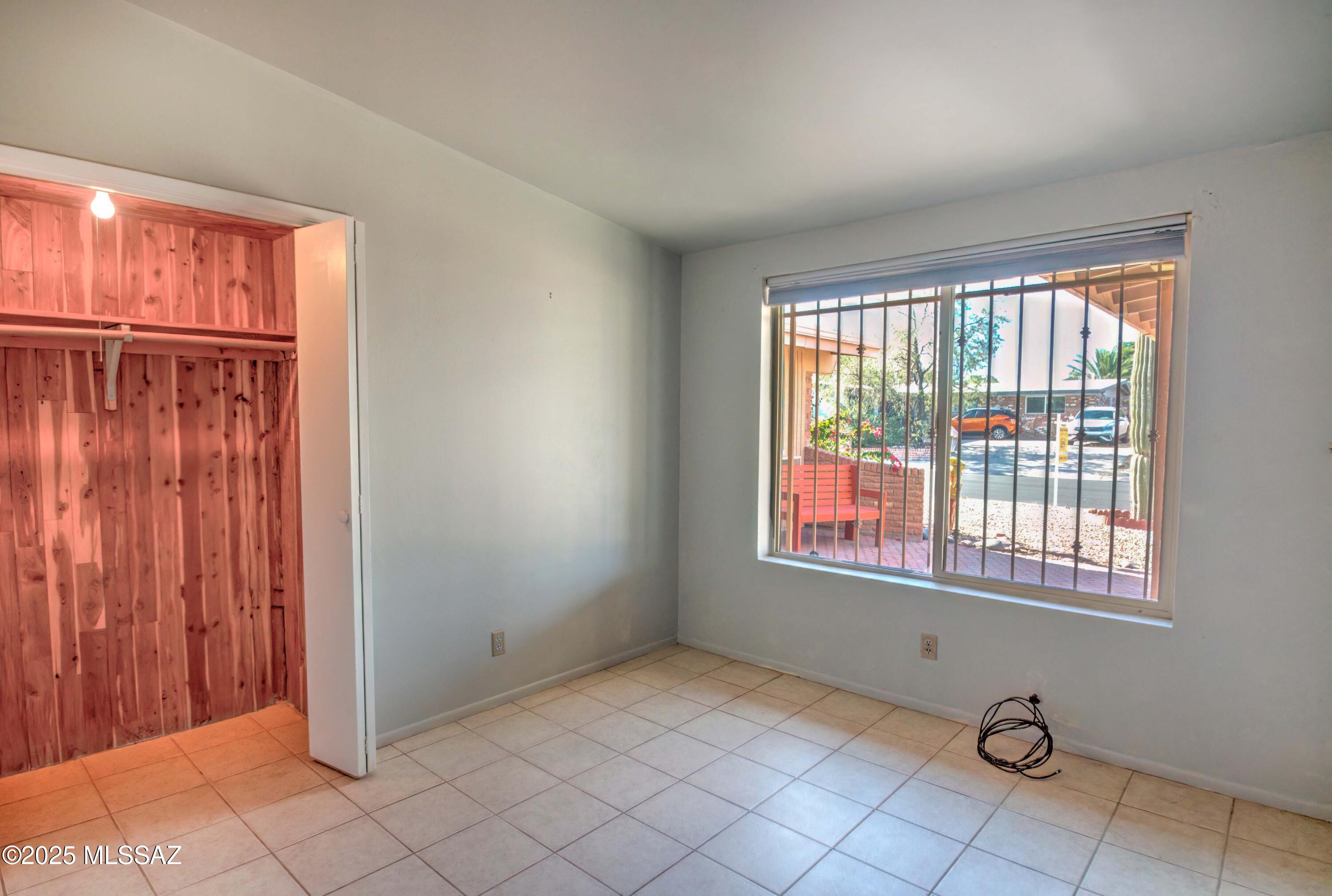 2219 S Pebble Beach Avenue