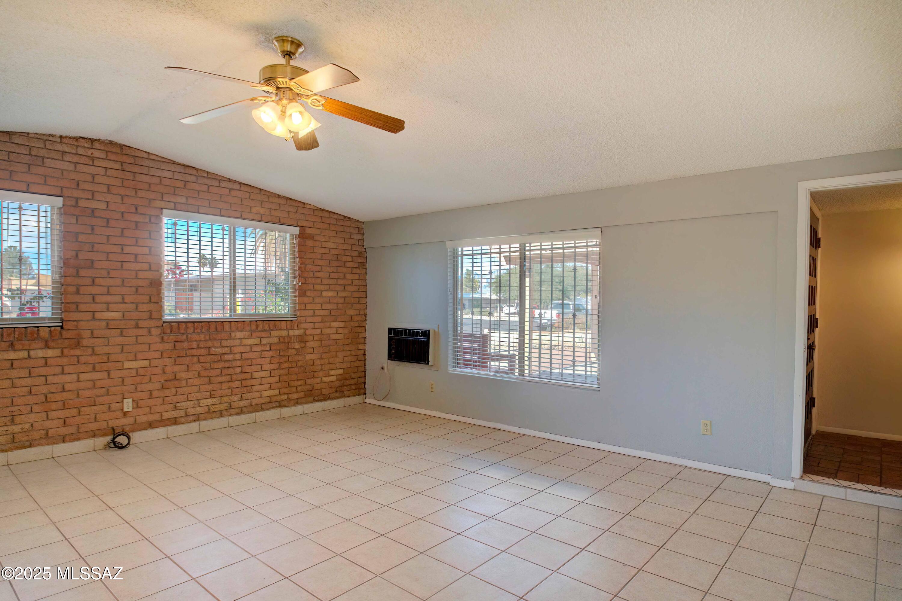 2219 S Pebble Beach Avenue