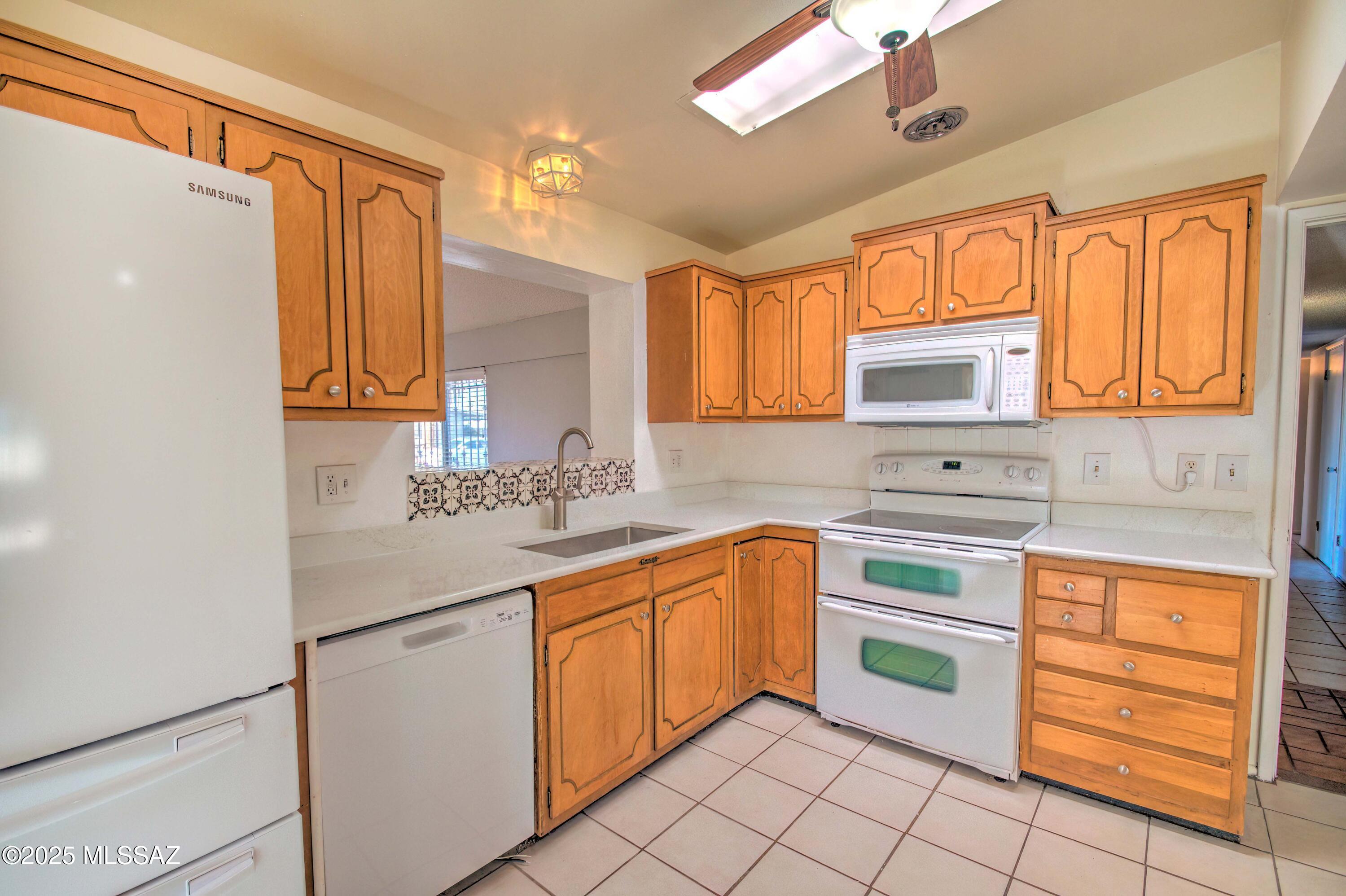 2219 S Pebble Beach Avenue