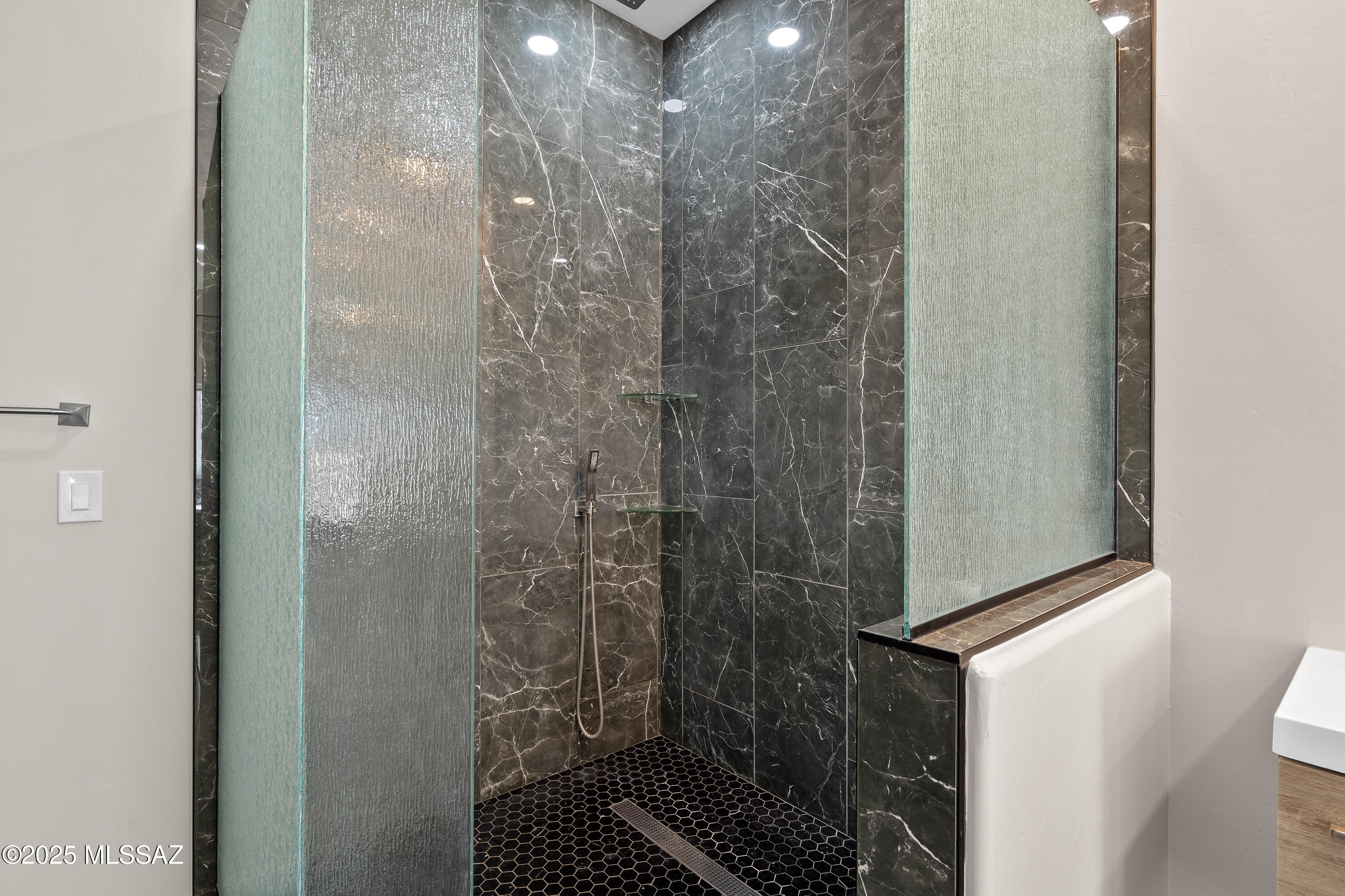 2891 N Wentworth Road