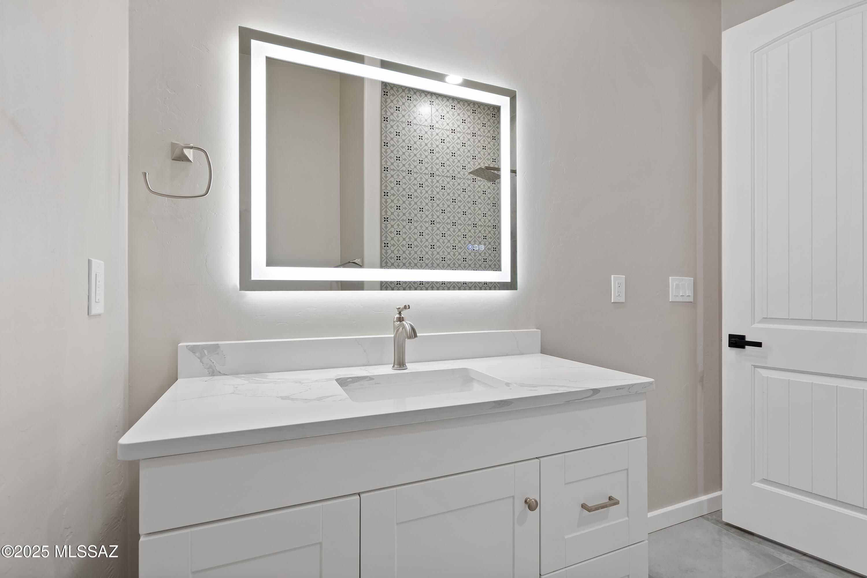 2891 N Wentworth Road