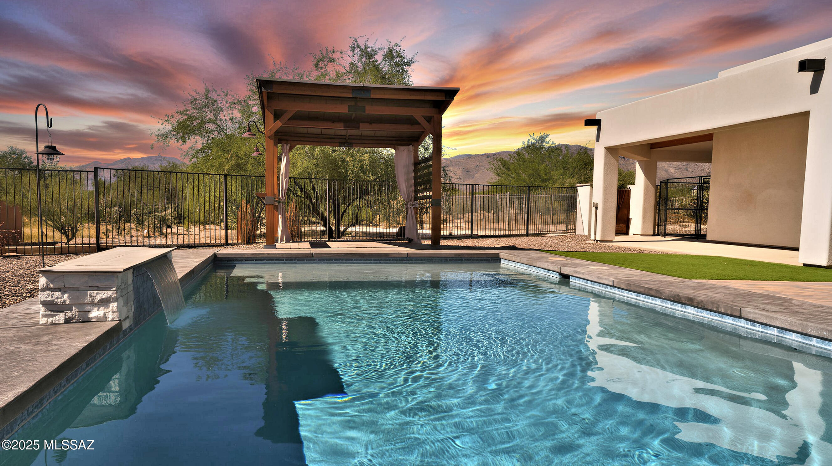 2891 N Wentworth Road