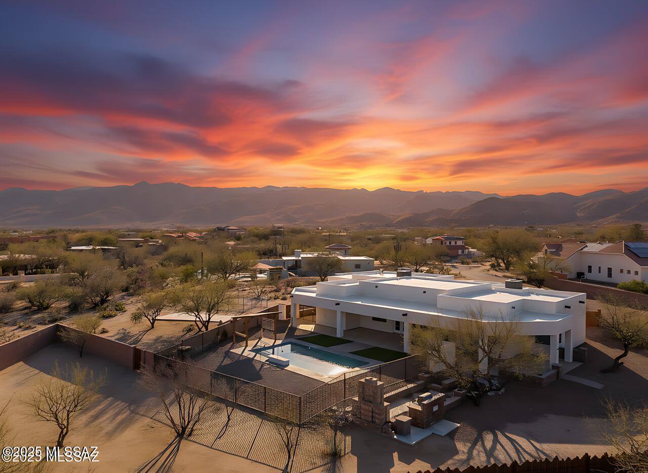 2891 N Wentworth Road