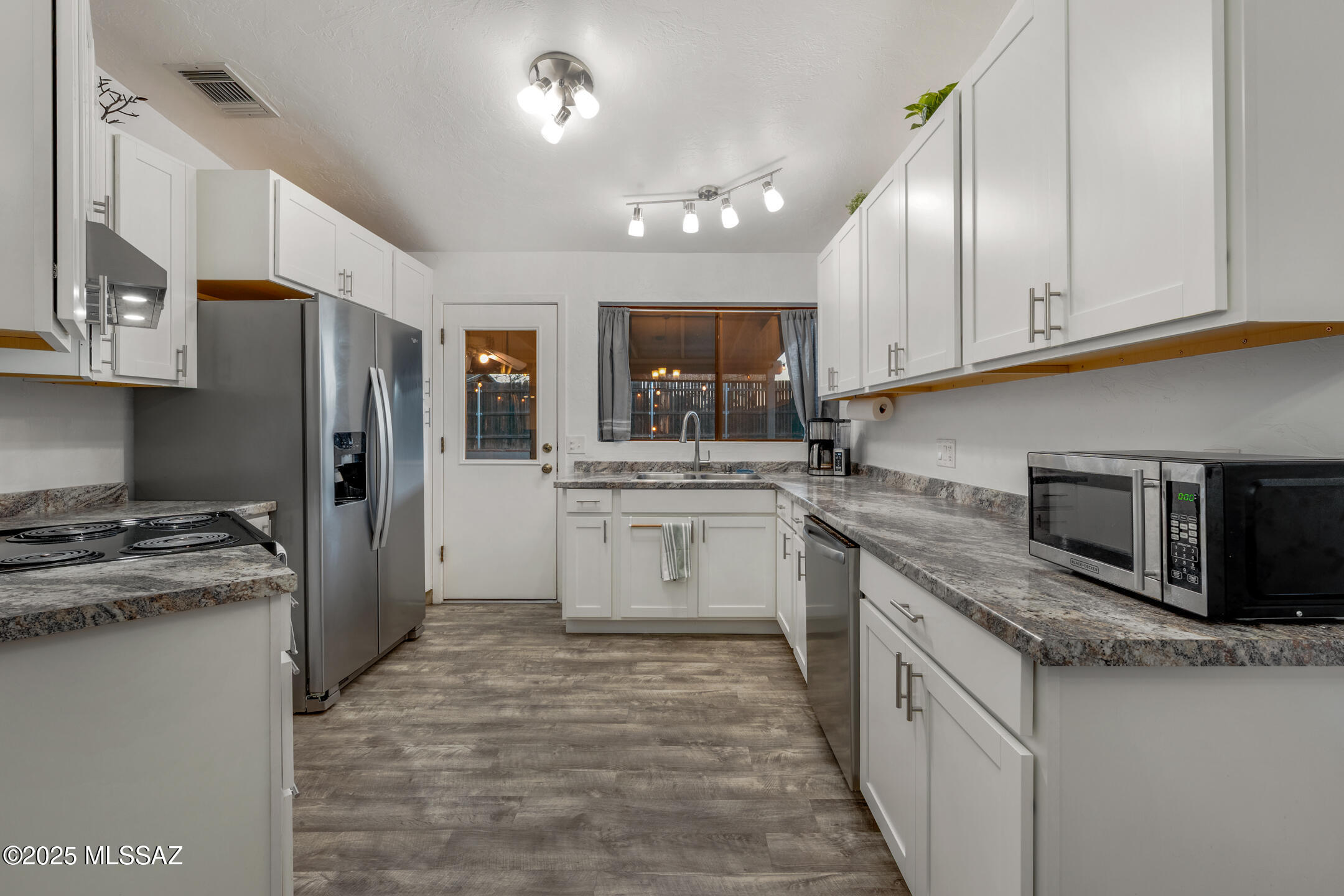 2625 W Flamebrook Road