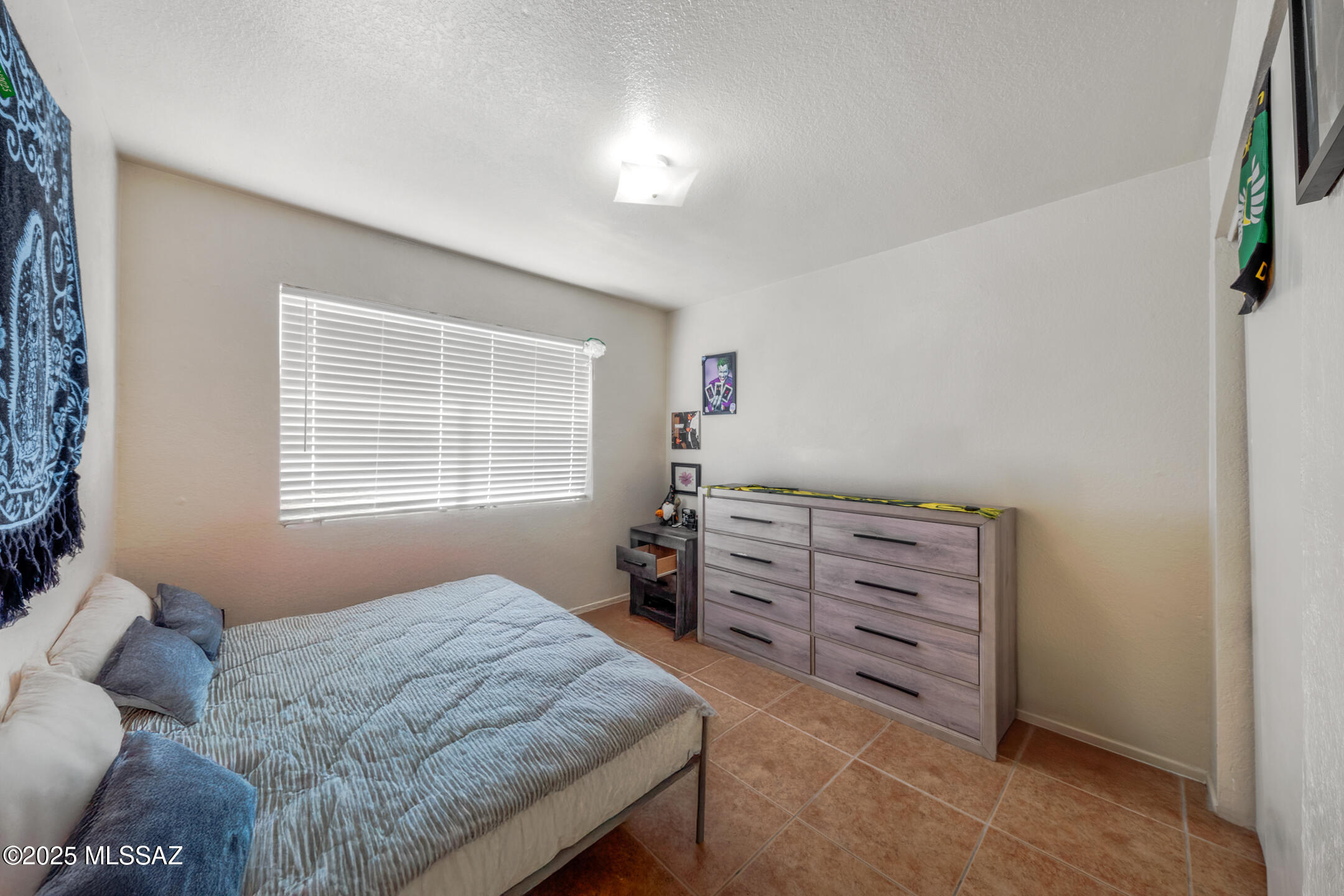 2275 W Dakota Street