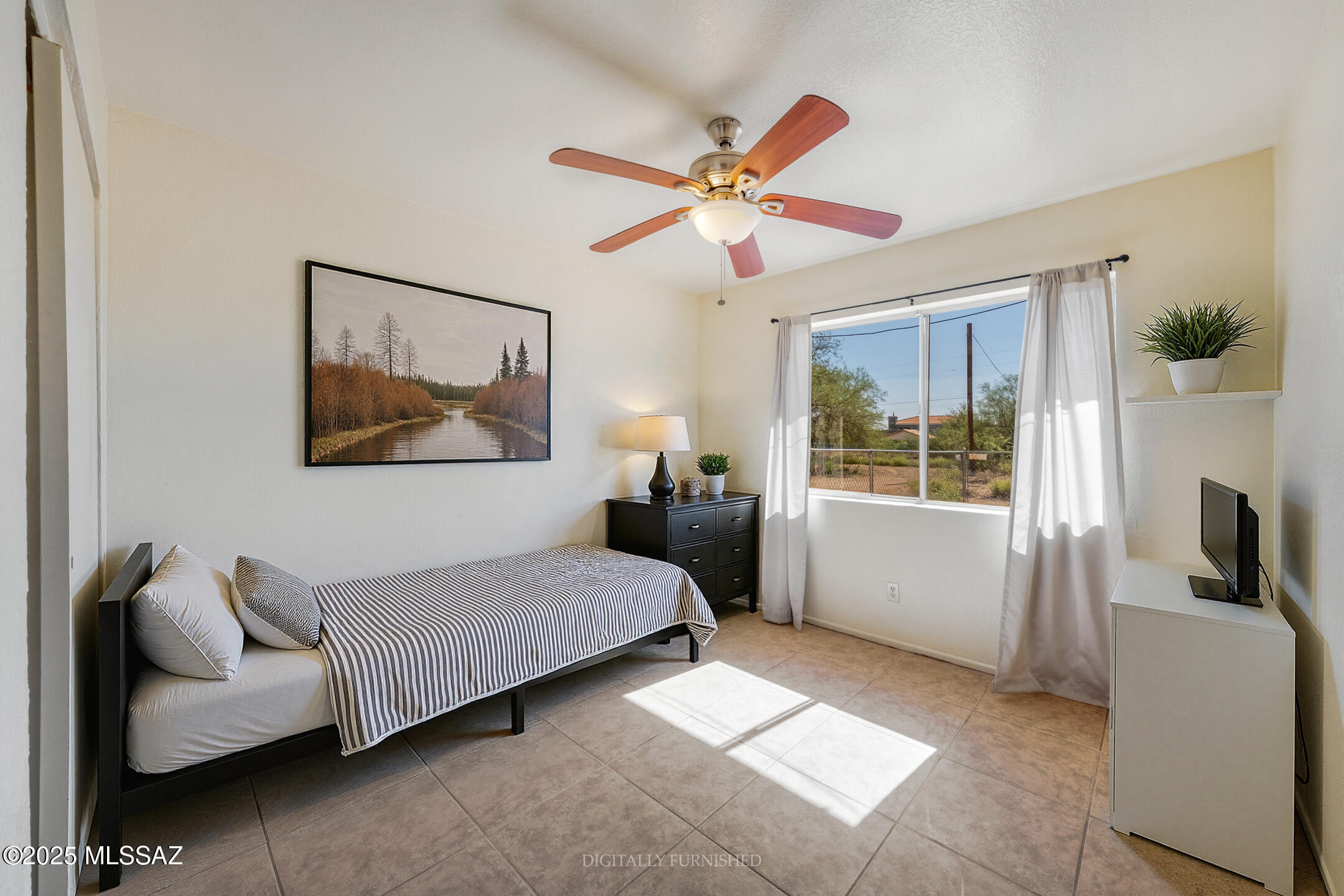 2275 W Dakota Street