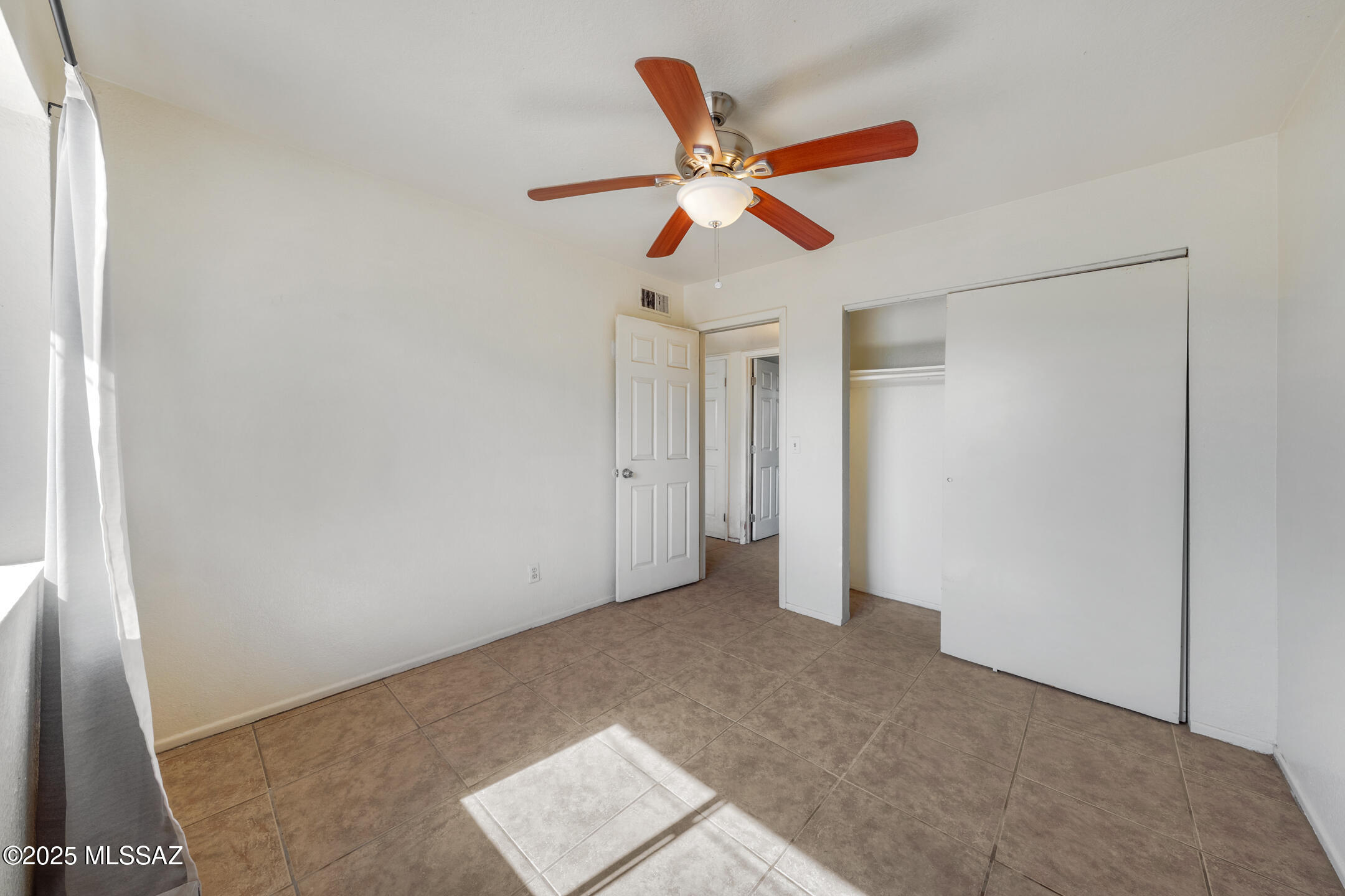 2275 W Dakota Street