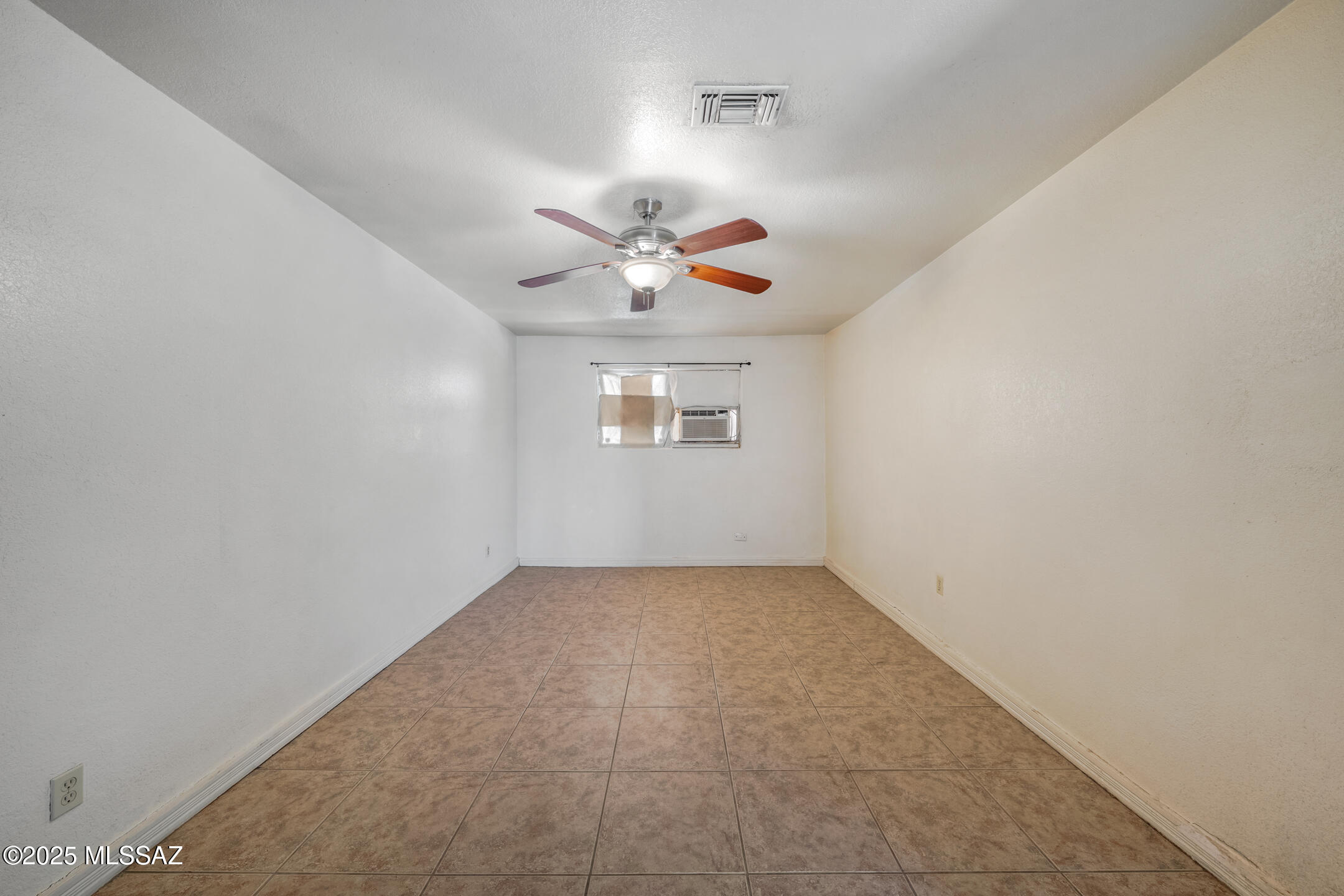 2275 W Dakota Street