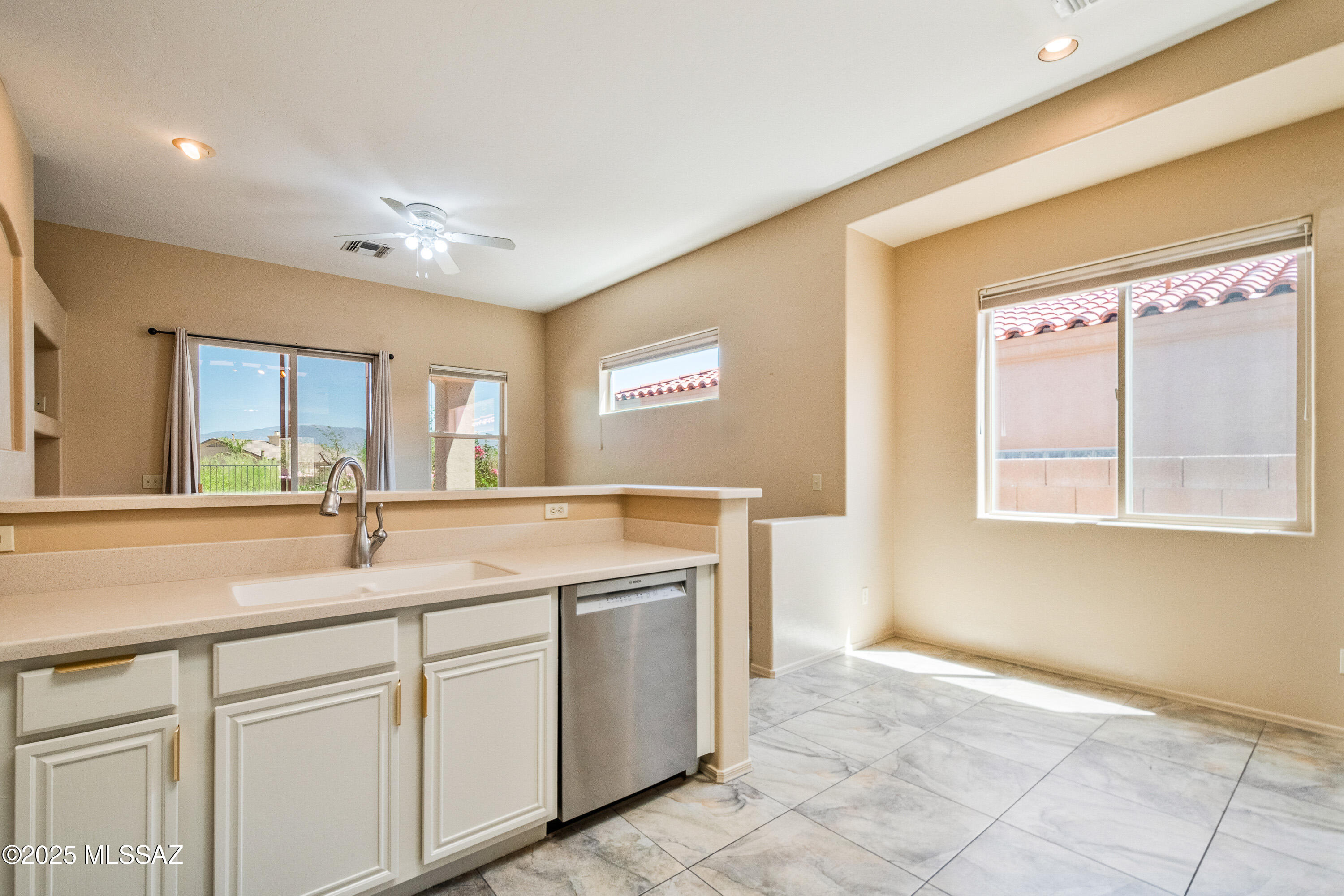 5128 N Fairway Spring Drive