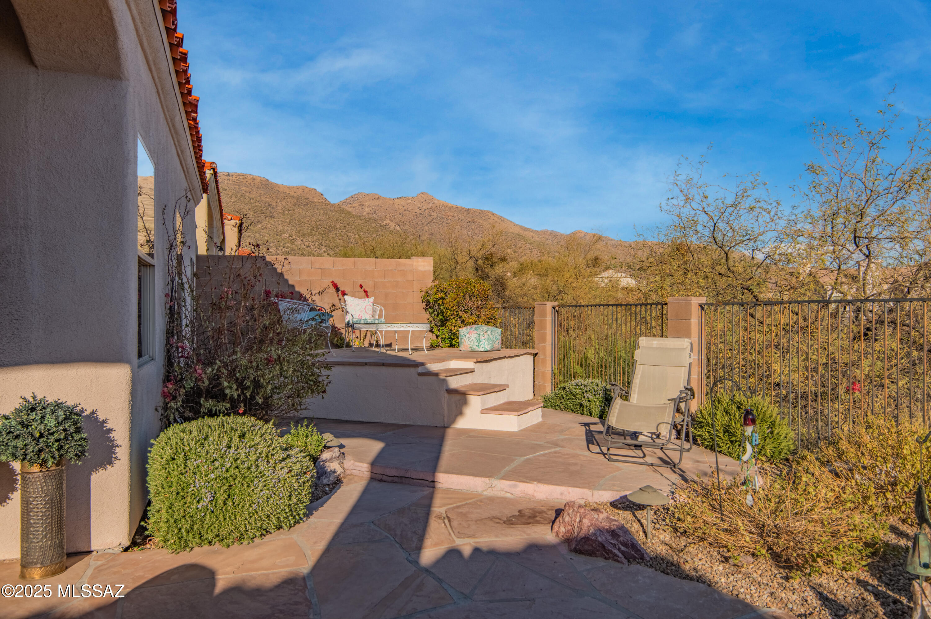 5128 N Fairway Spring Drive