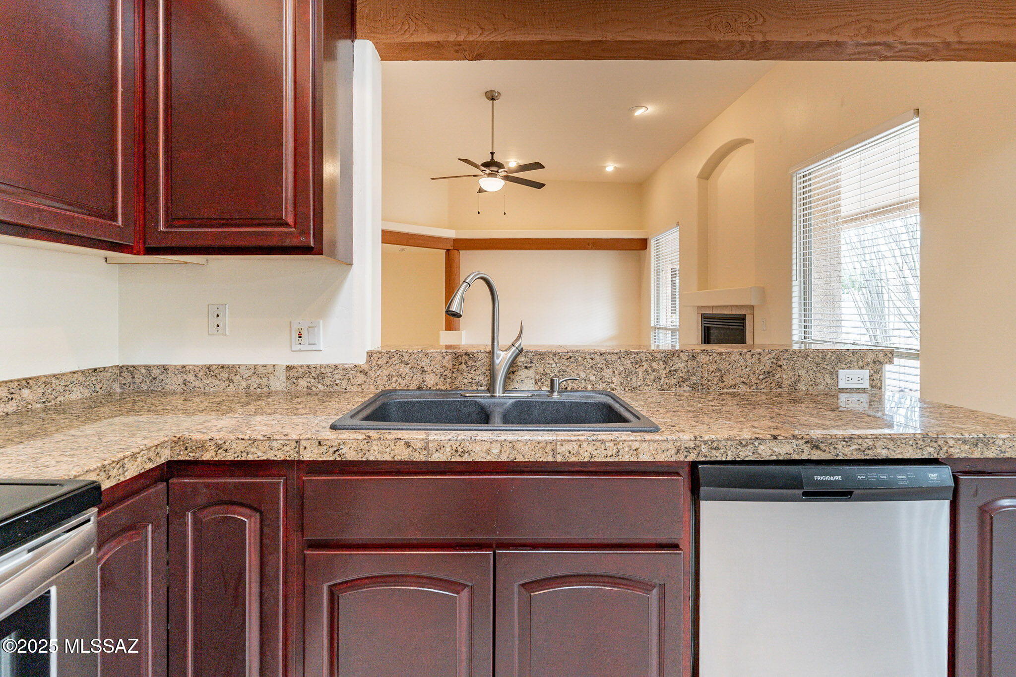 14061 E Placita Mochuelo