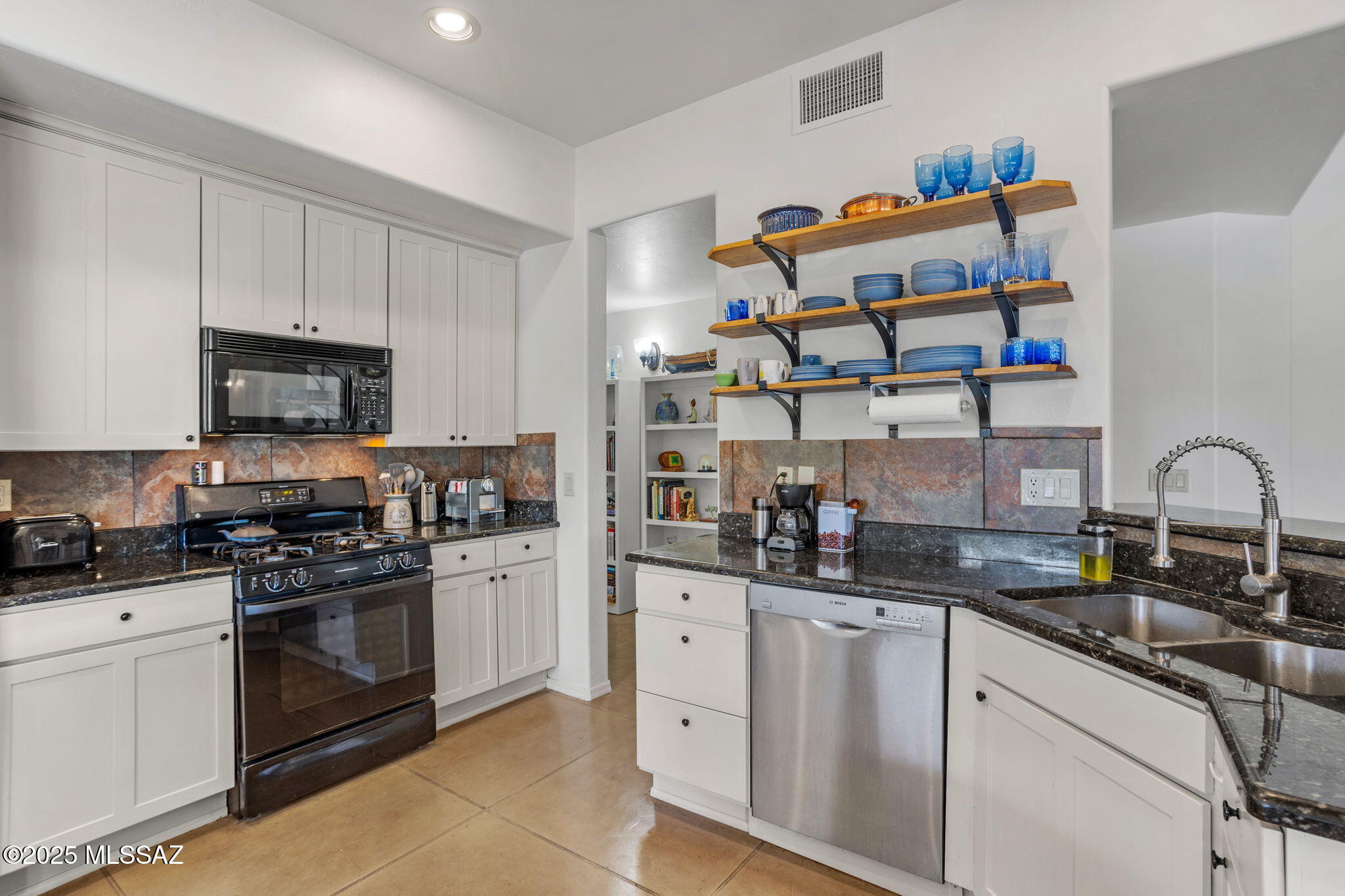 13932 E Placita Ocho Puntas