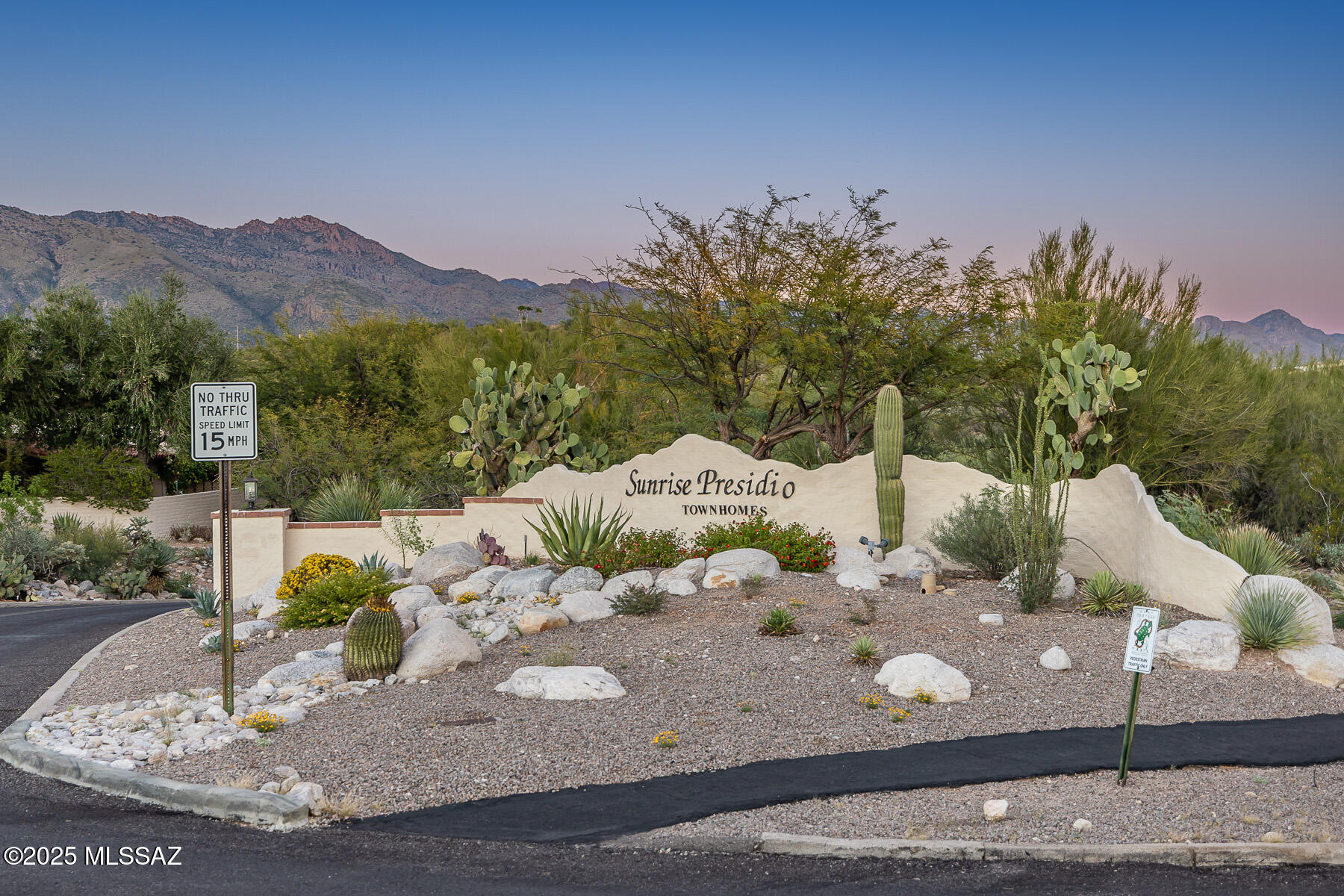 5348 N Camino De La Culebra