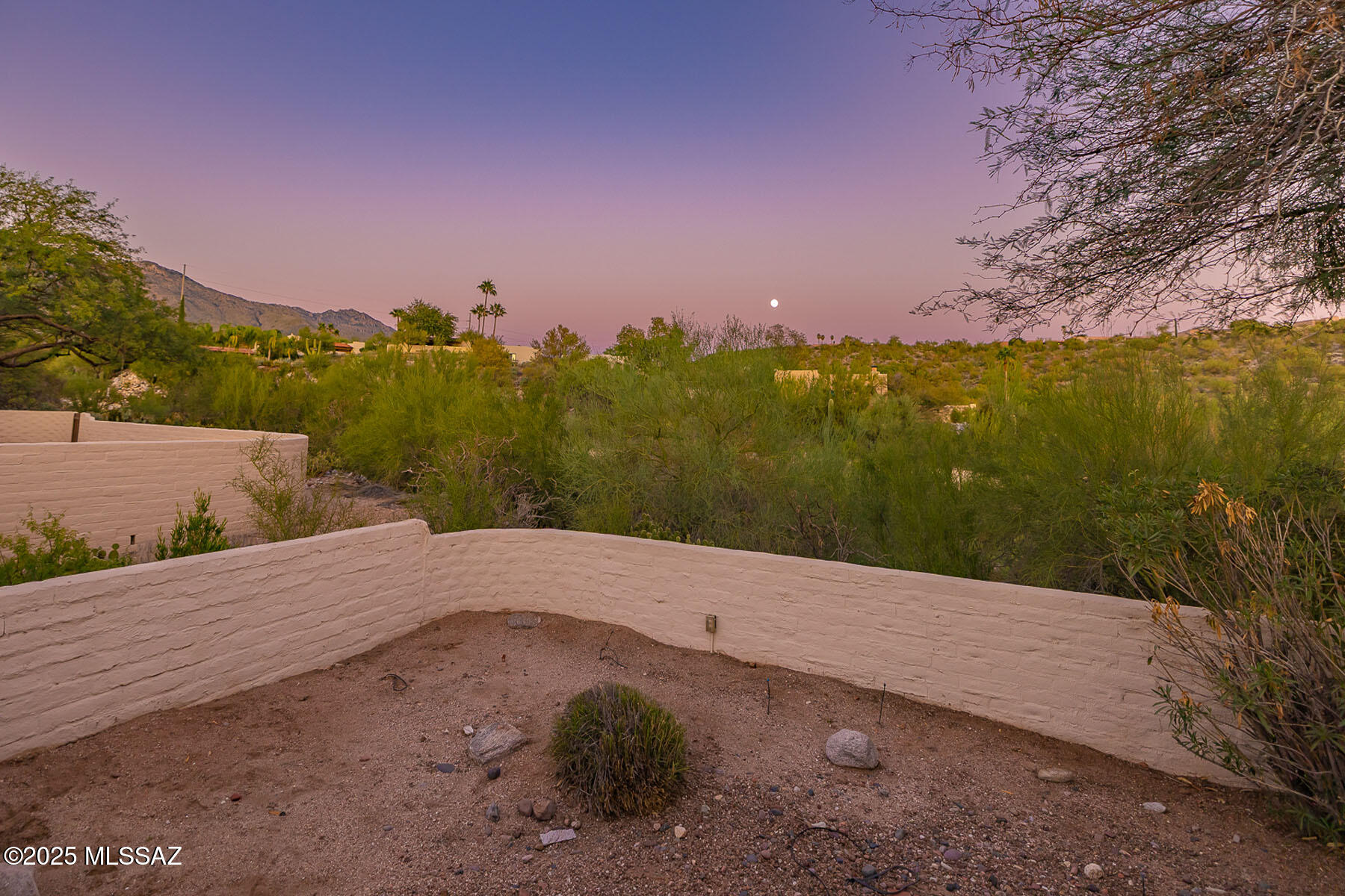 5348 N Camino De La Culebra