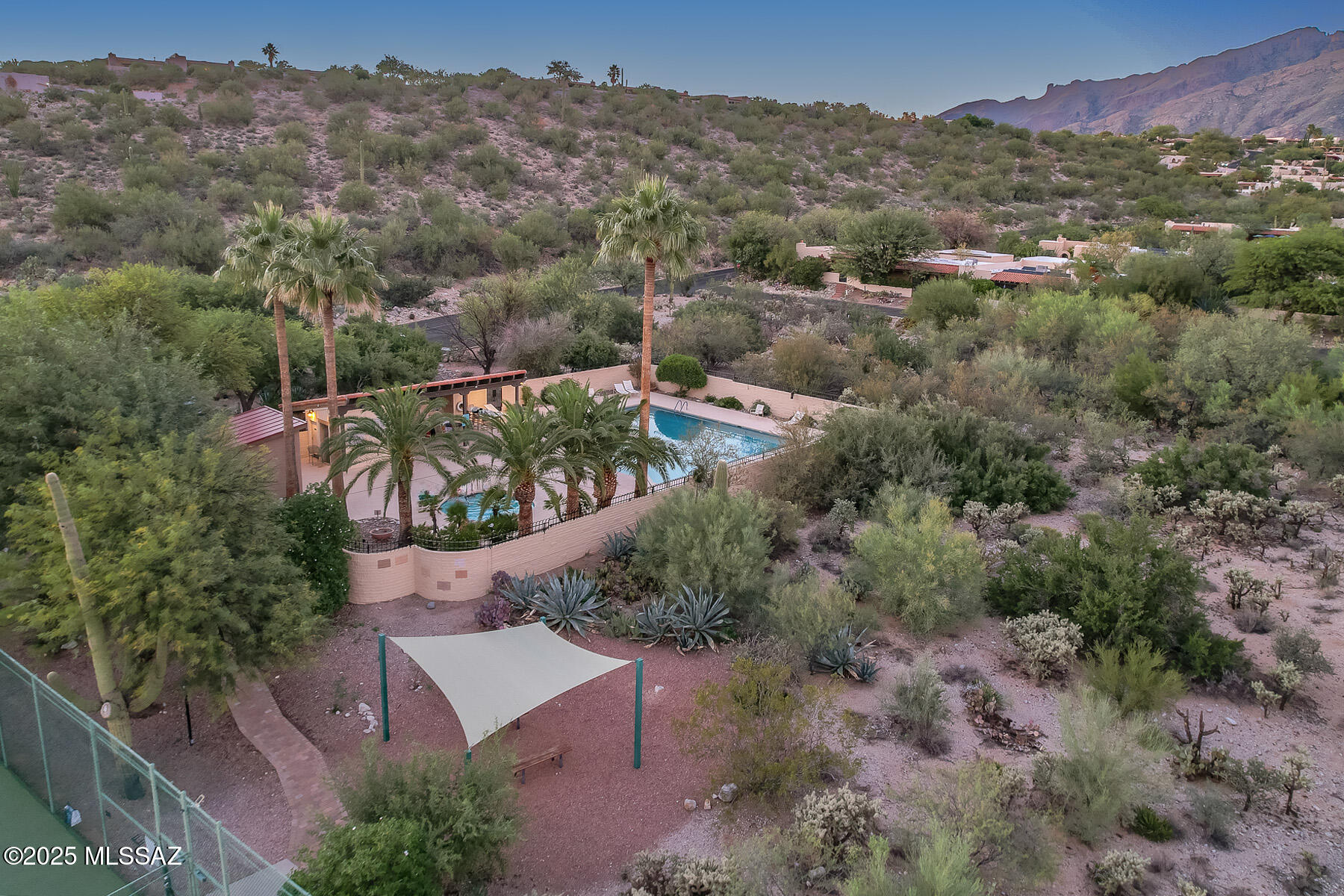 5348 N Camino De La Culebra