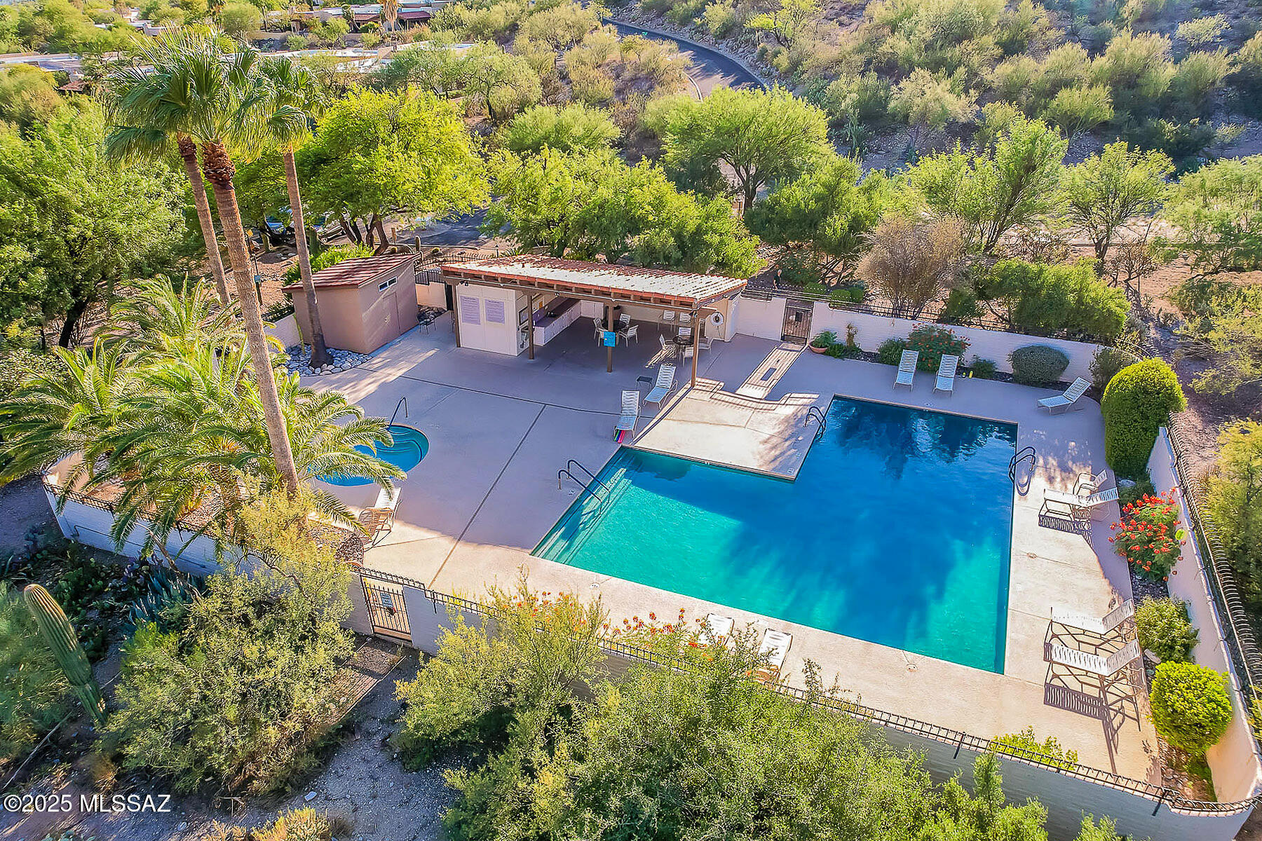 5348 N Camino De La Culebra