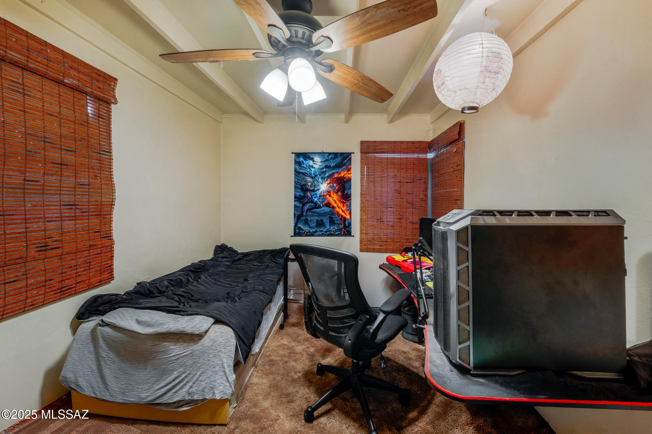 2813-2815 N Castro Avenue