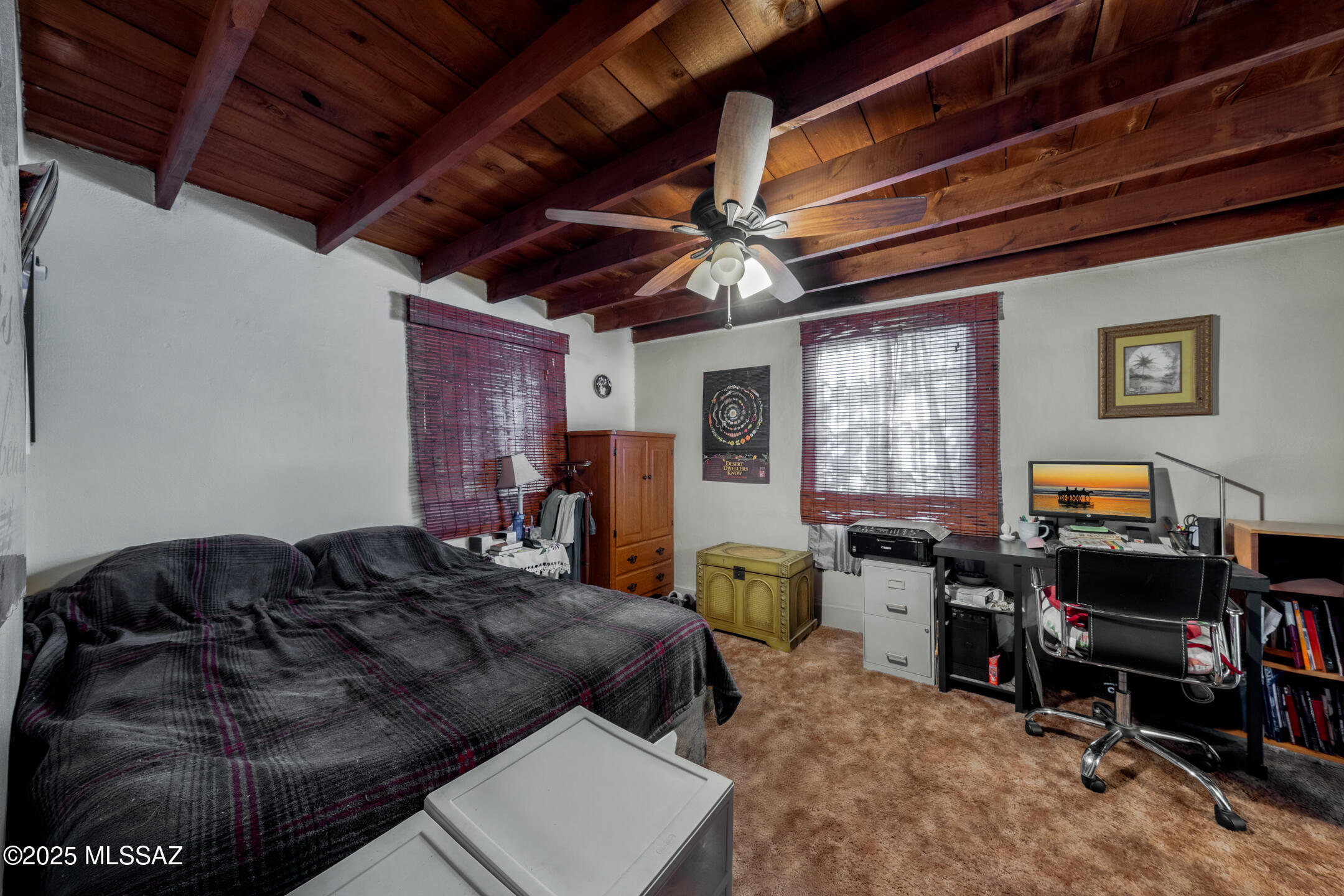 2813-2815 N Castro Avenue