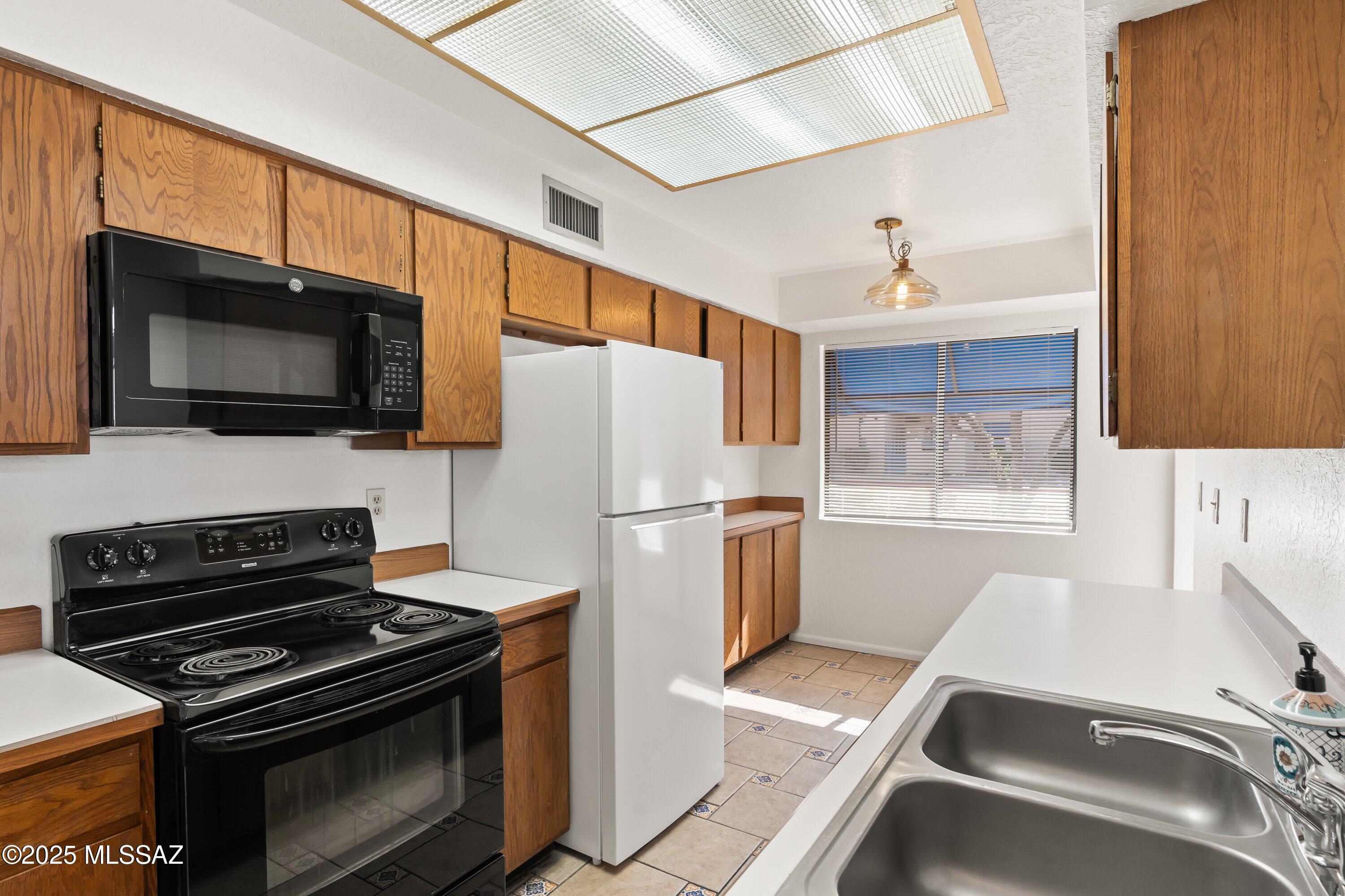 7932 E Colette Circle Unit: 223