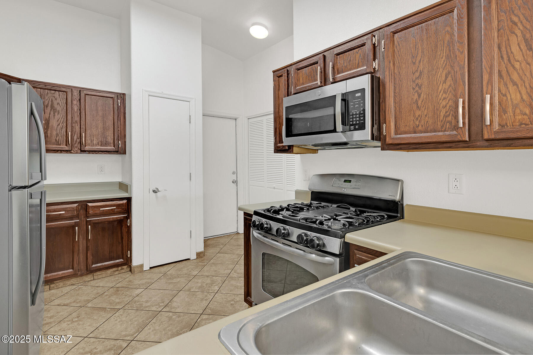 6450 E Cyclone Drive