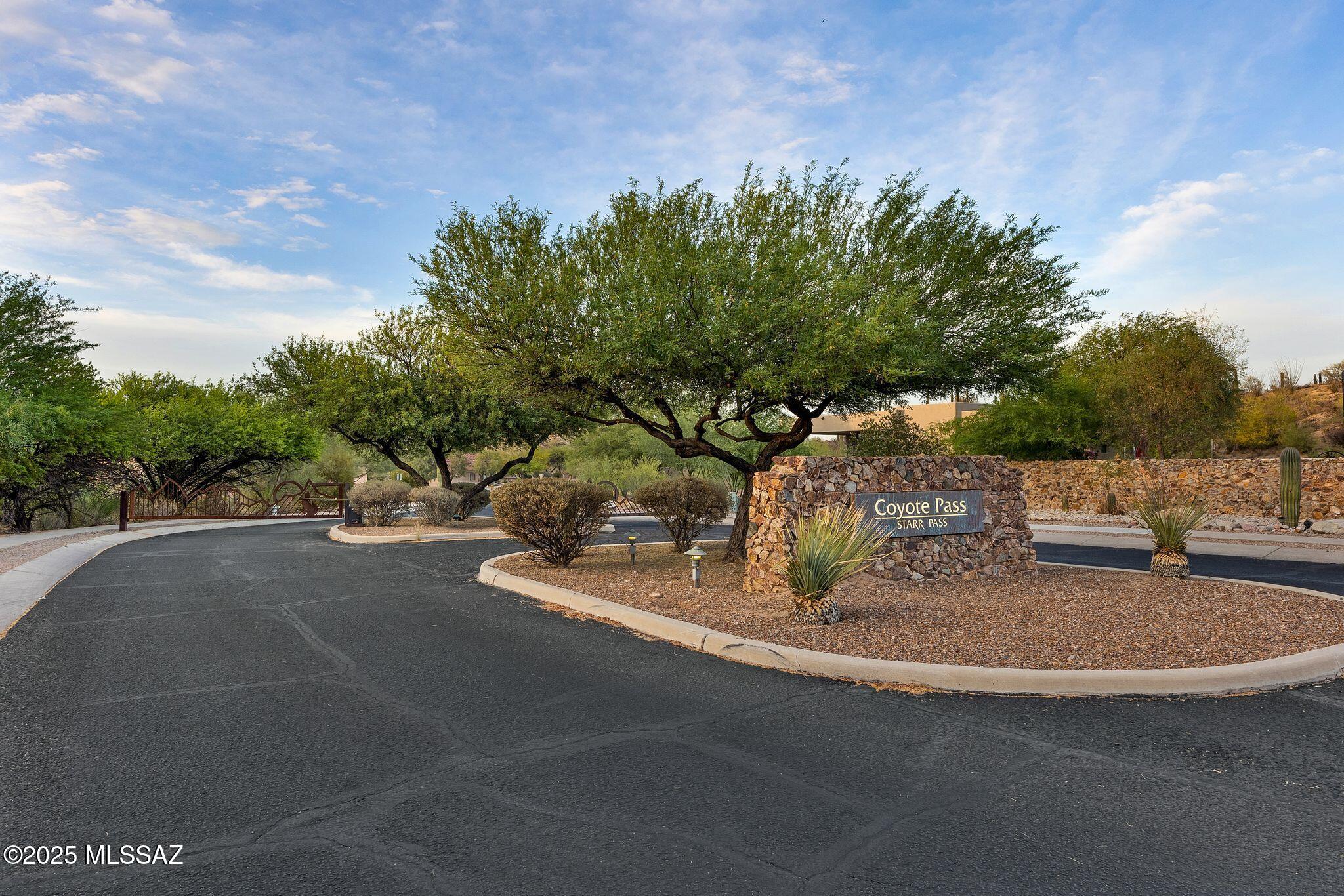 3276 W Tumamoc Drive