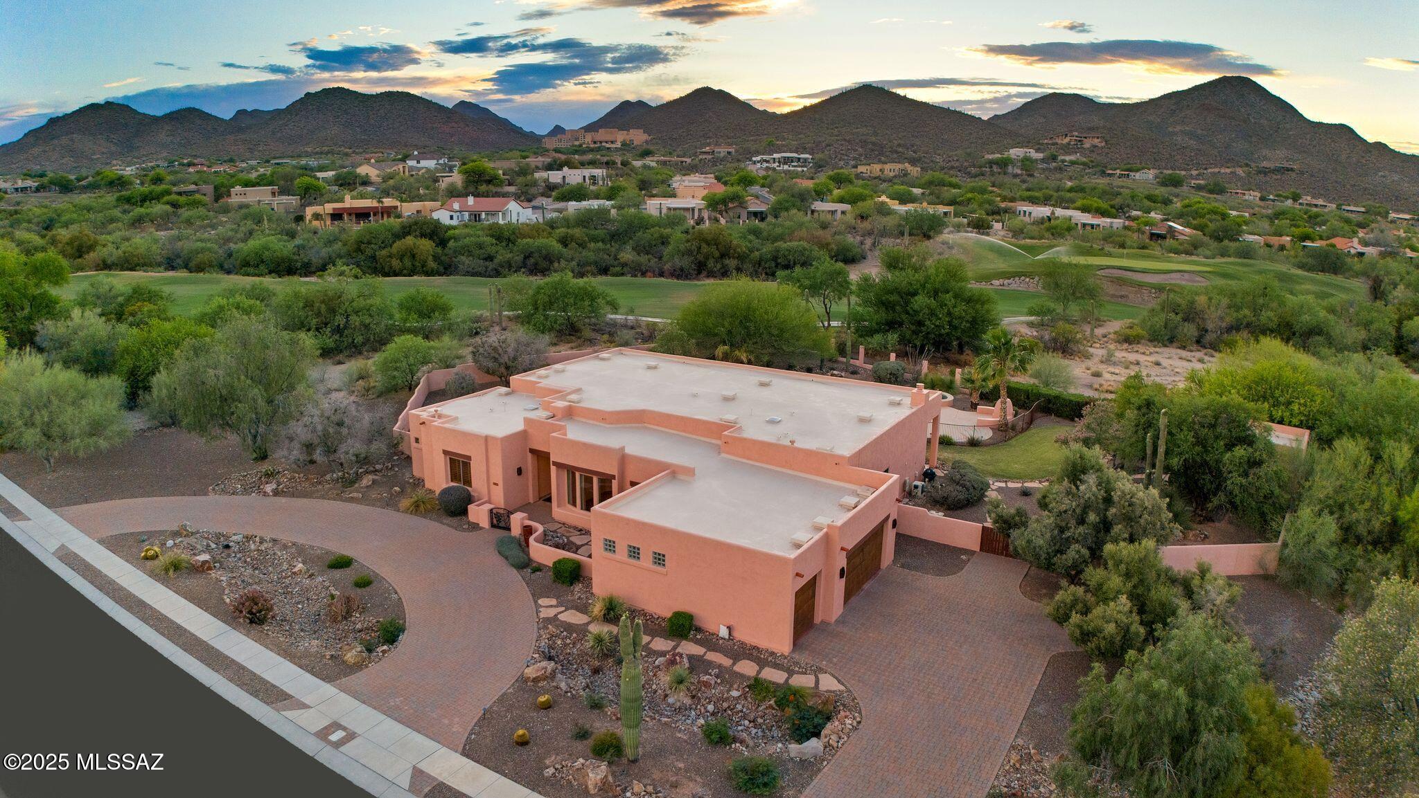 3276 W Tumamoc Drive