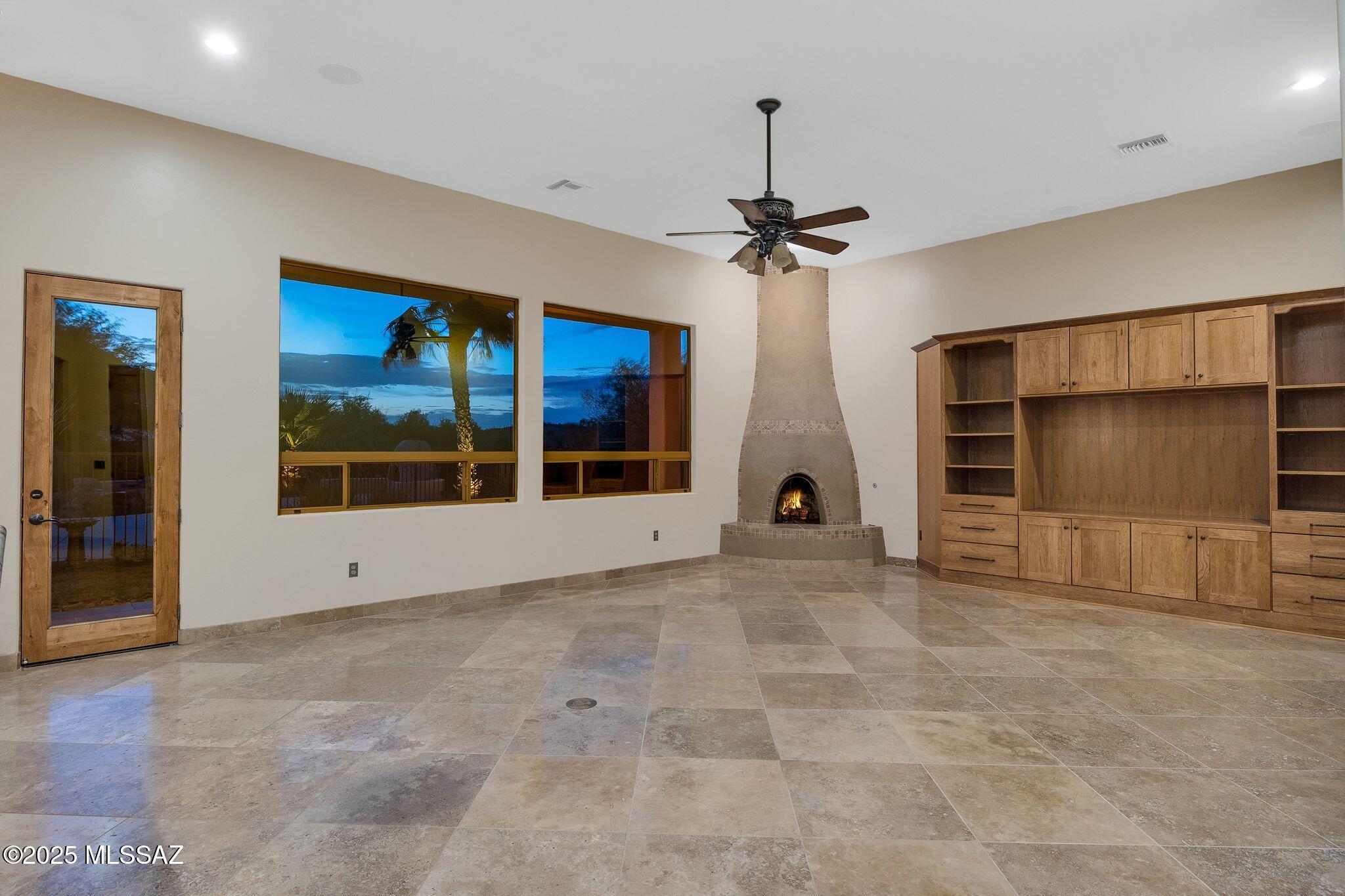 3276 W Tumamoc Drive