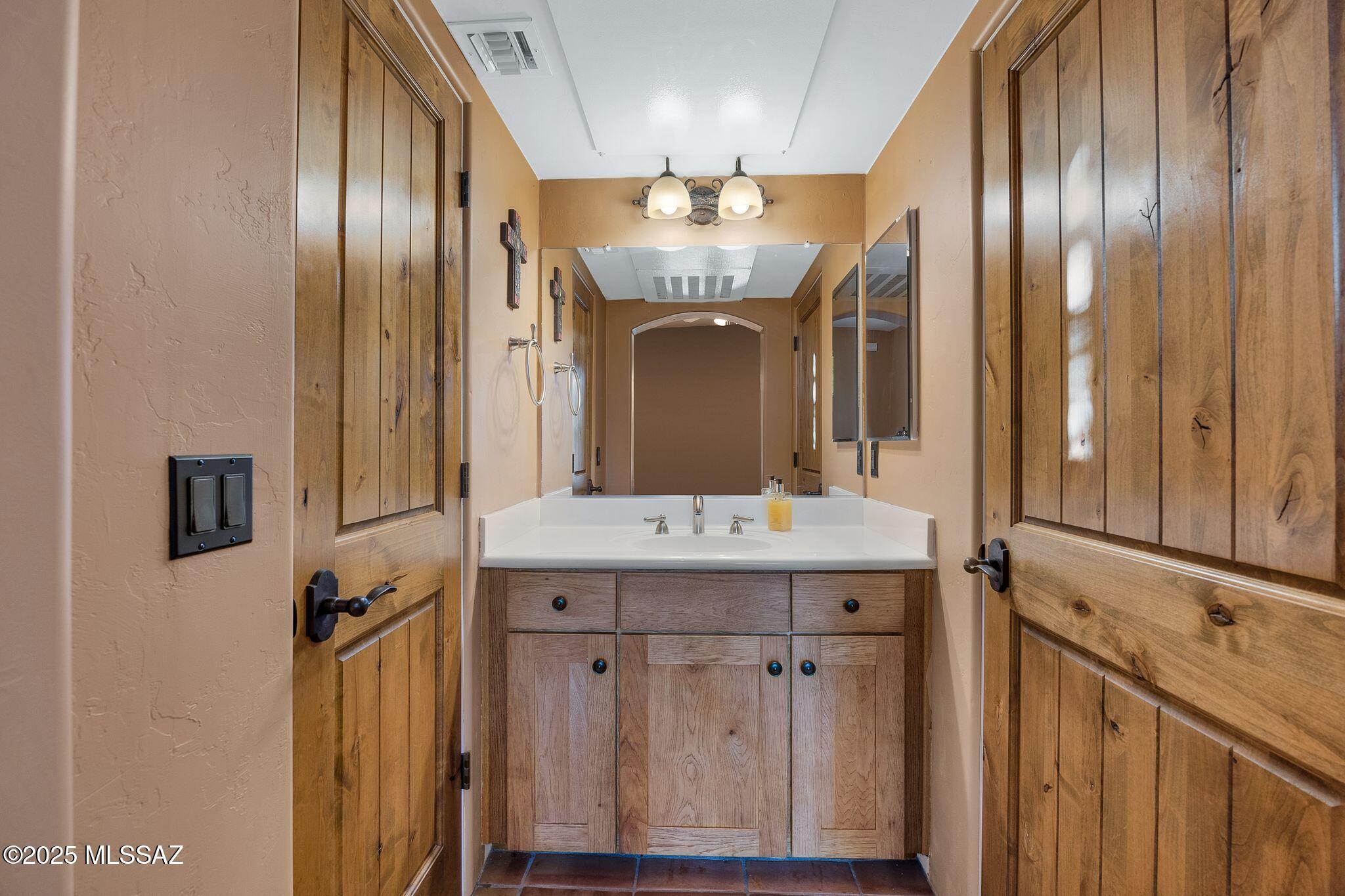 3276 W Tumamoc Drive