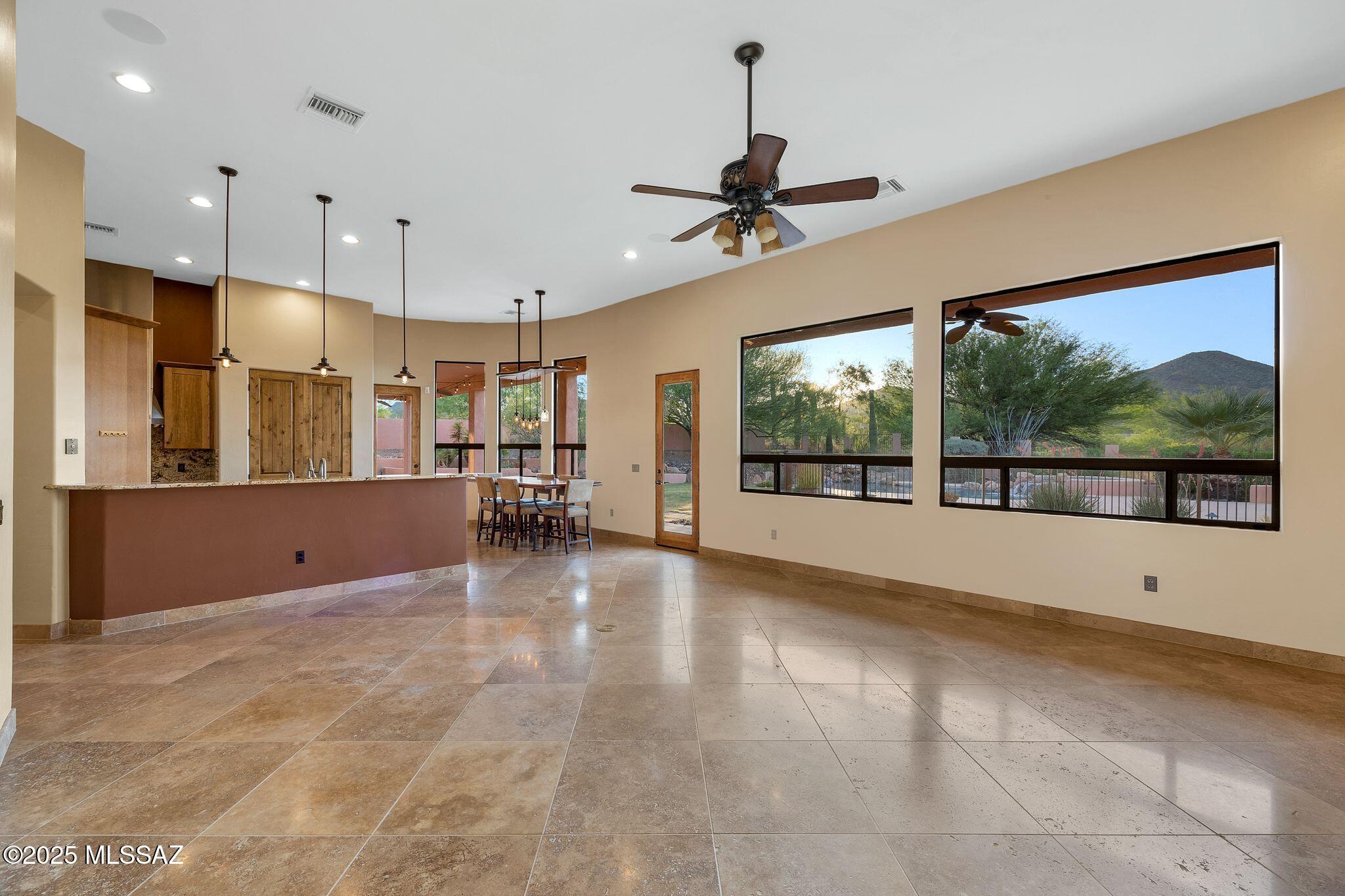 3276 W Tumamoc Drive