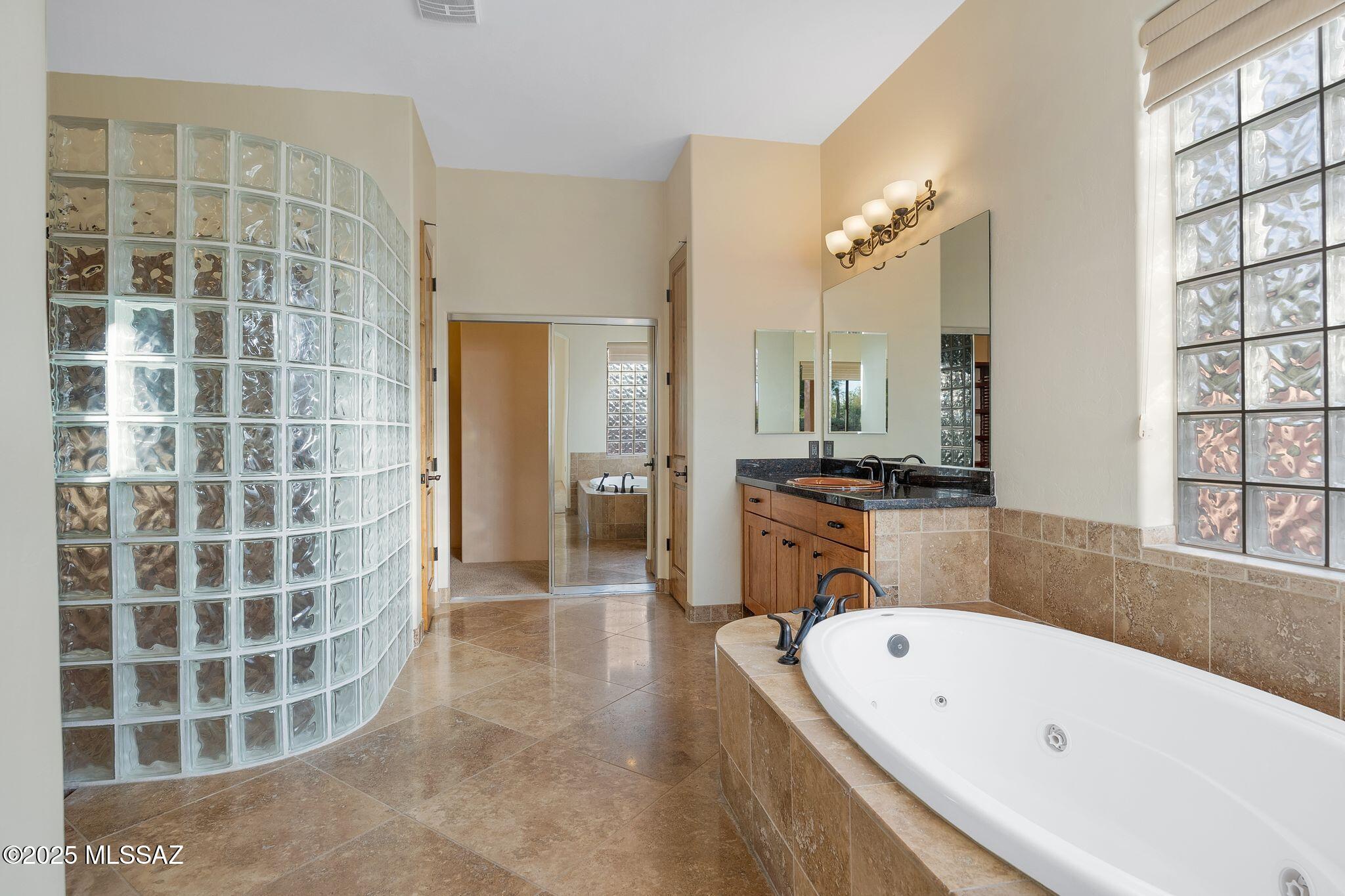 3276 W Tumamoc Drive