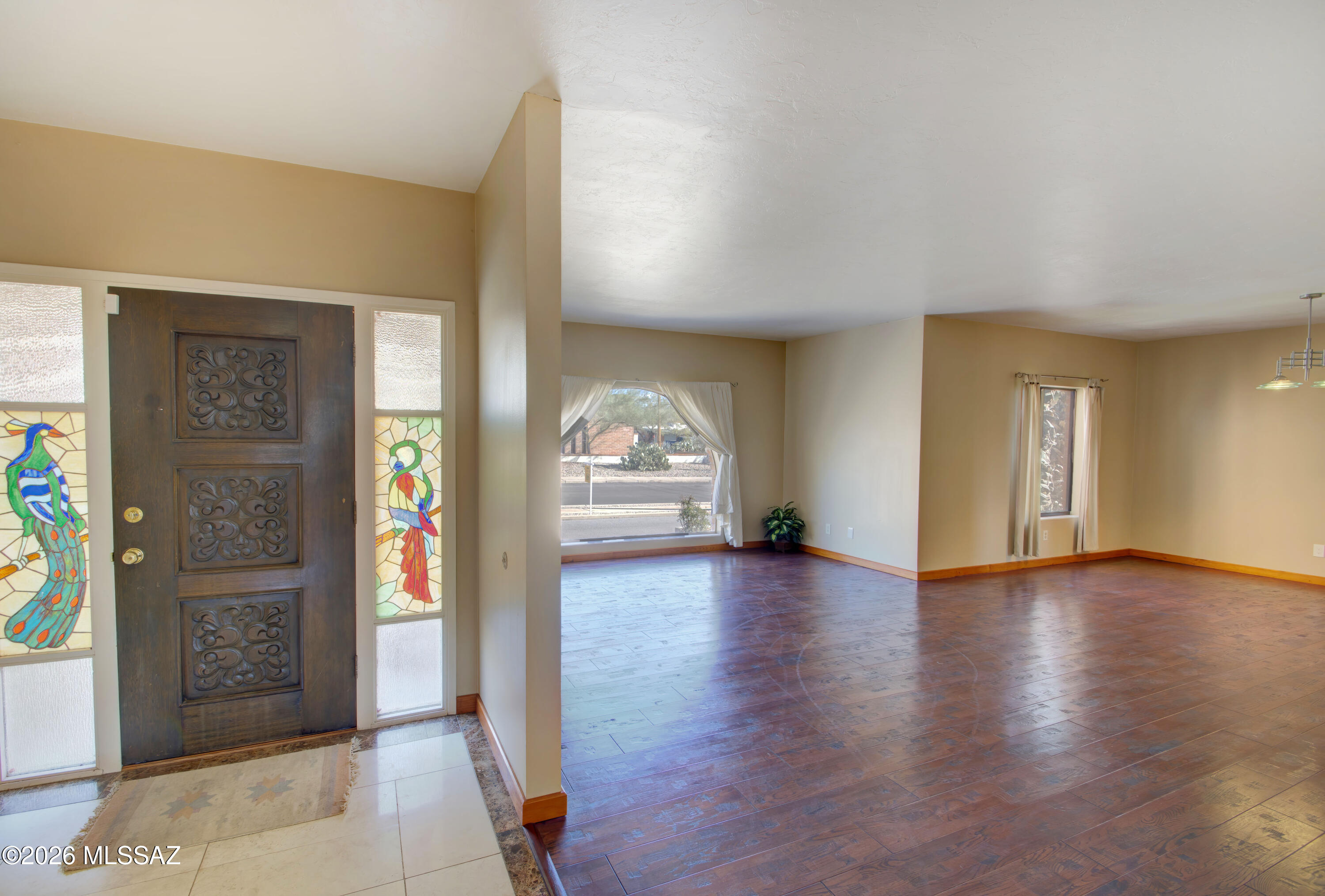 460 S Colonia Avenue